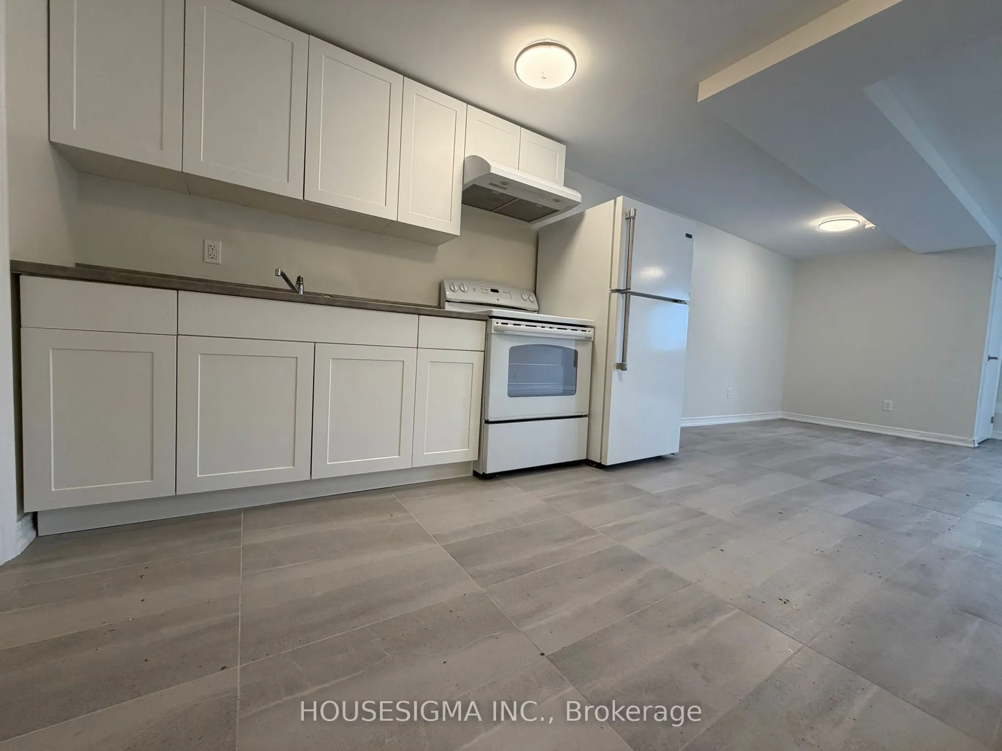 28 West Street N #Lower Level Unit