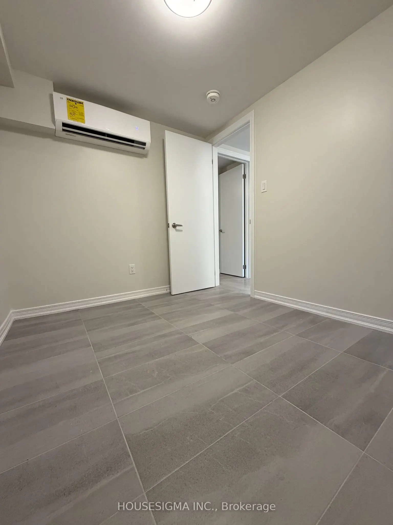 28 West Street N #Lower Level Unit