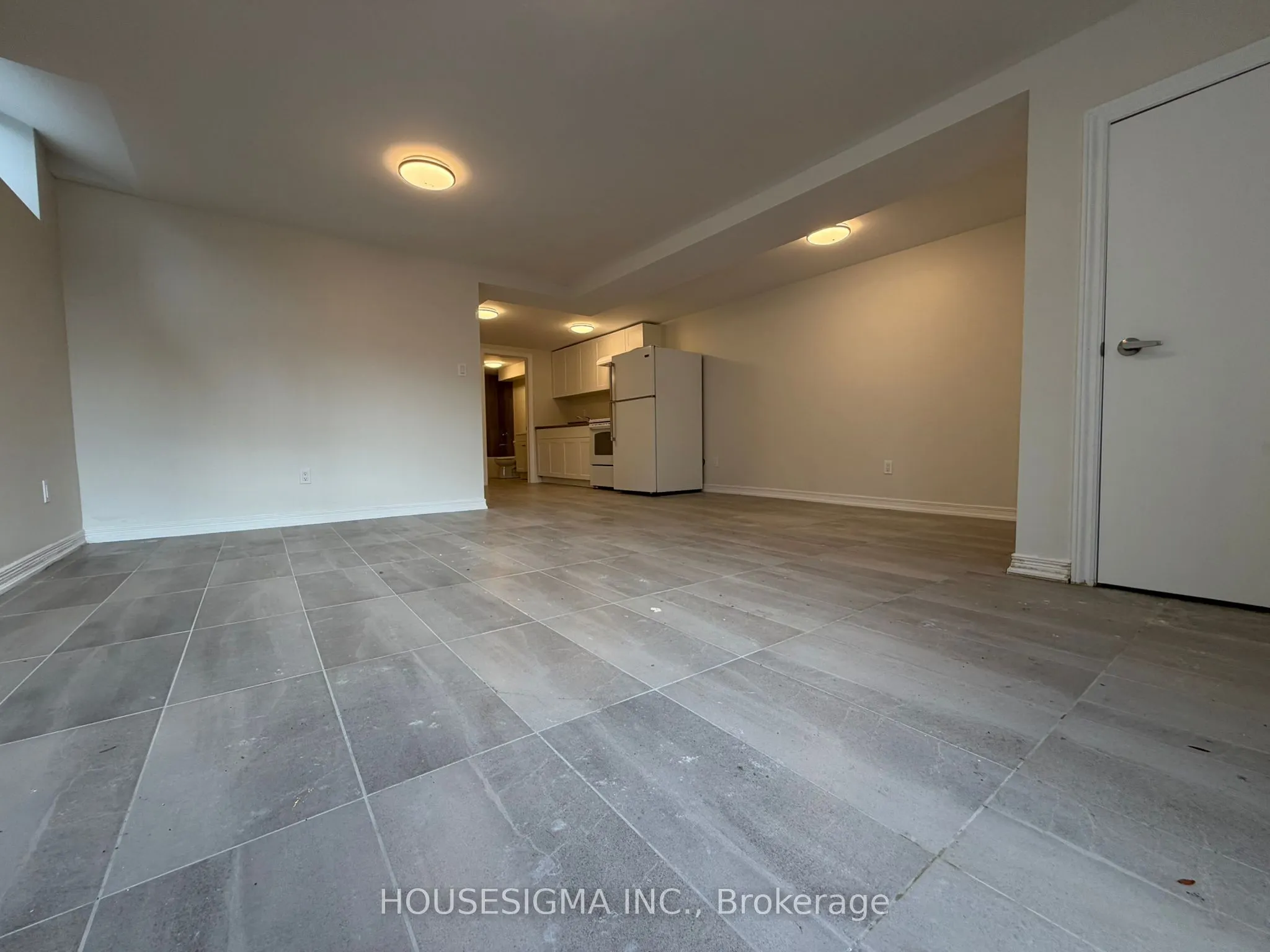 28 West Street N #Lower Level Unit