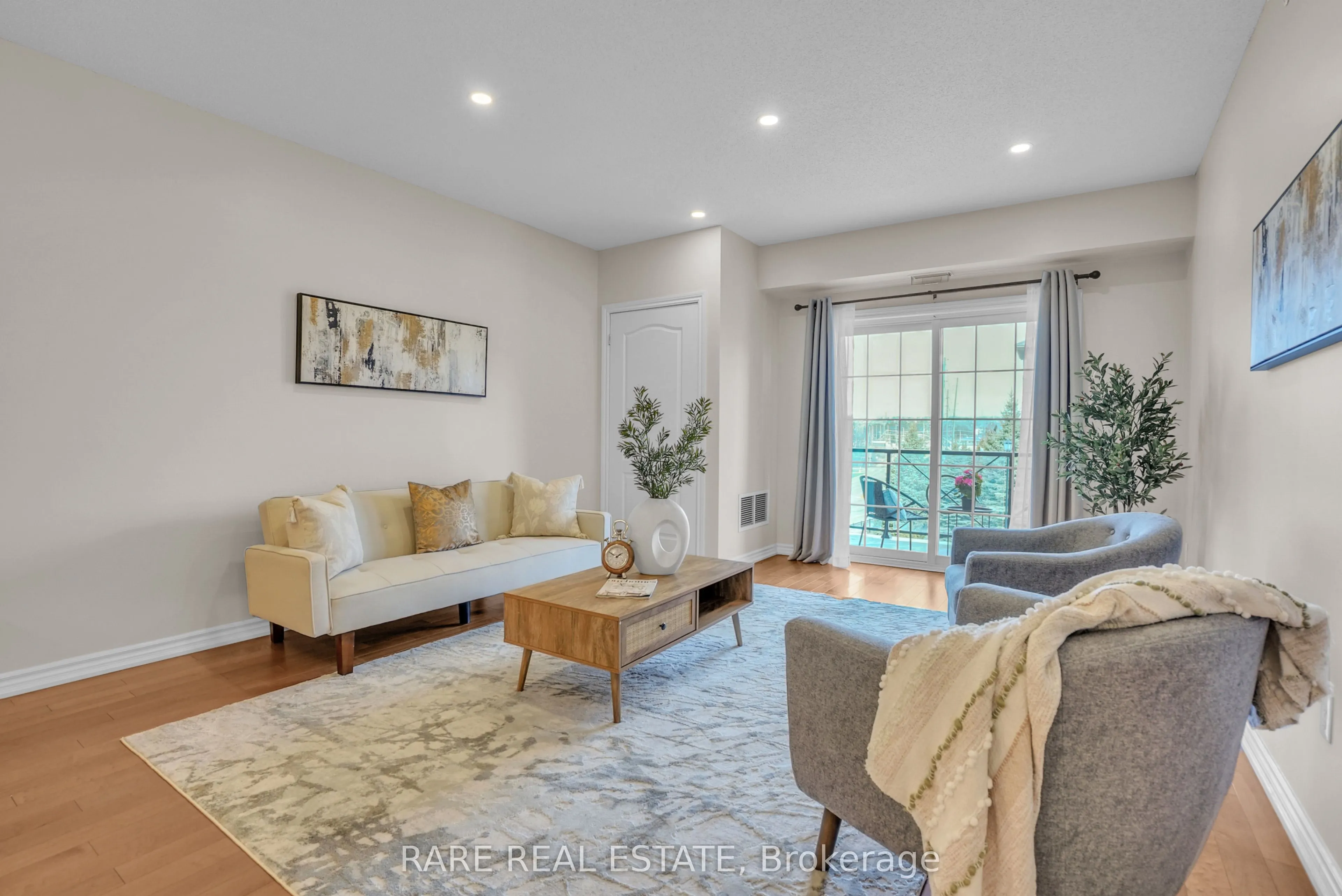 41 Ferndale Drive S #309