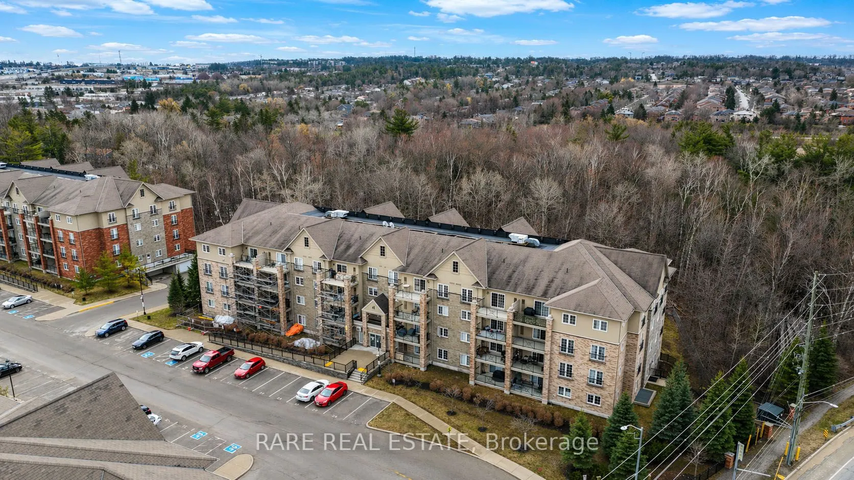 41 Ferndale Drive S #309