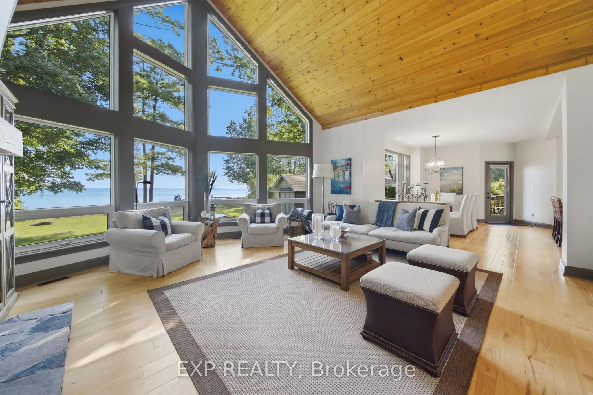 797 Woodland Drive