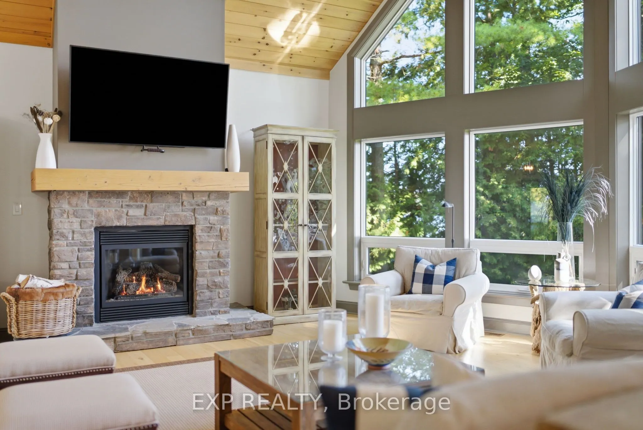 797 Woodland Drive