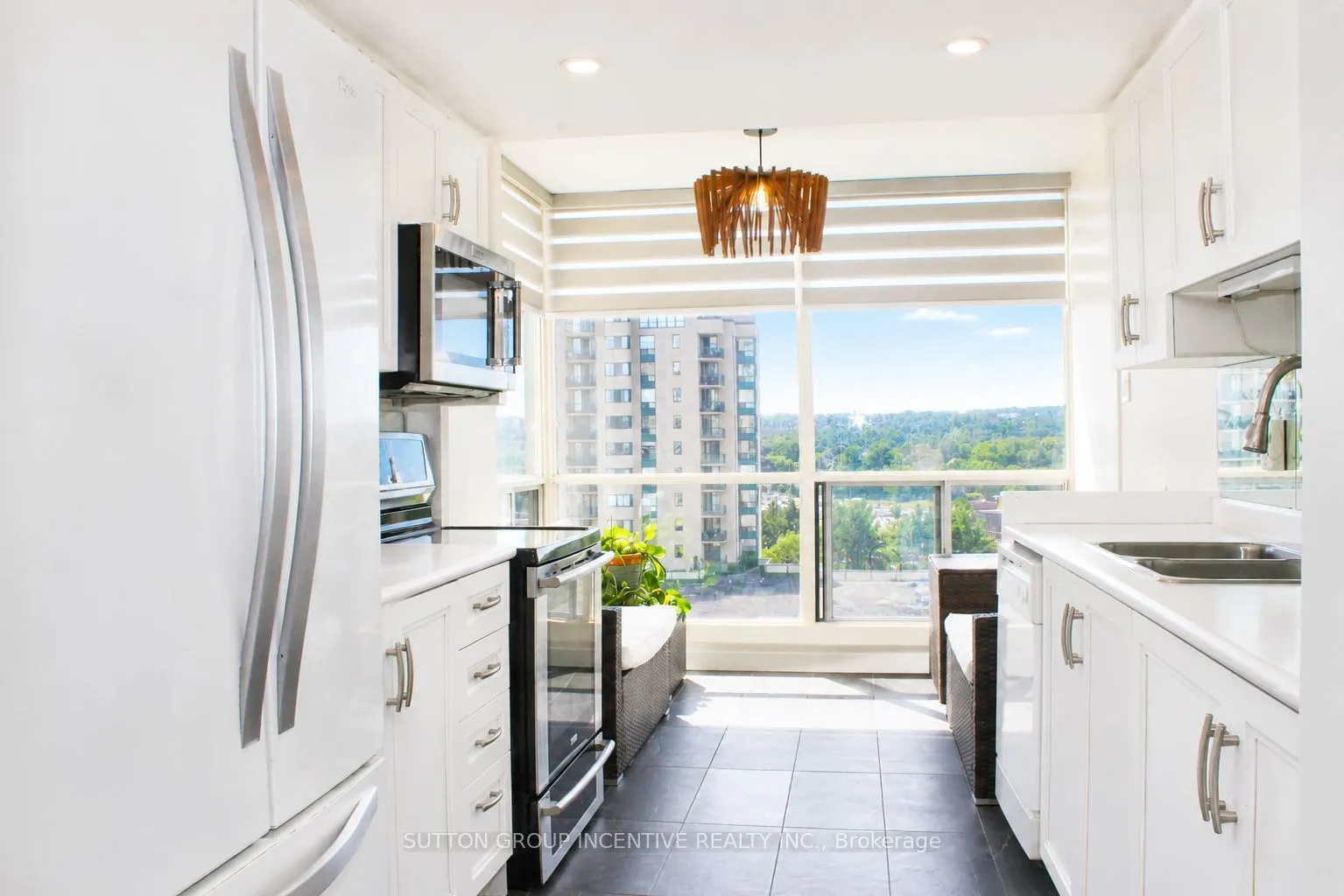 65 Ellen Street #708