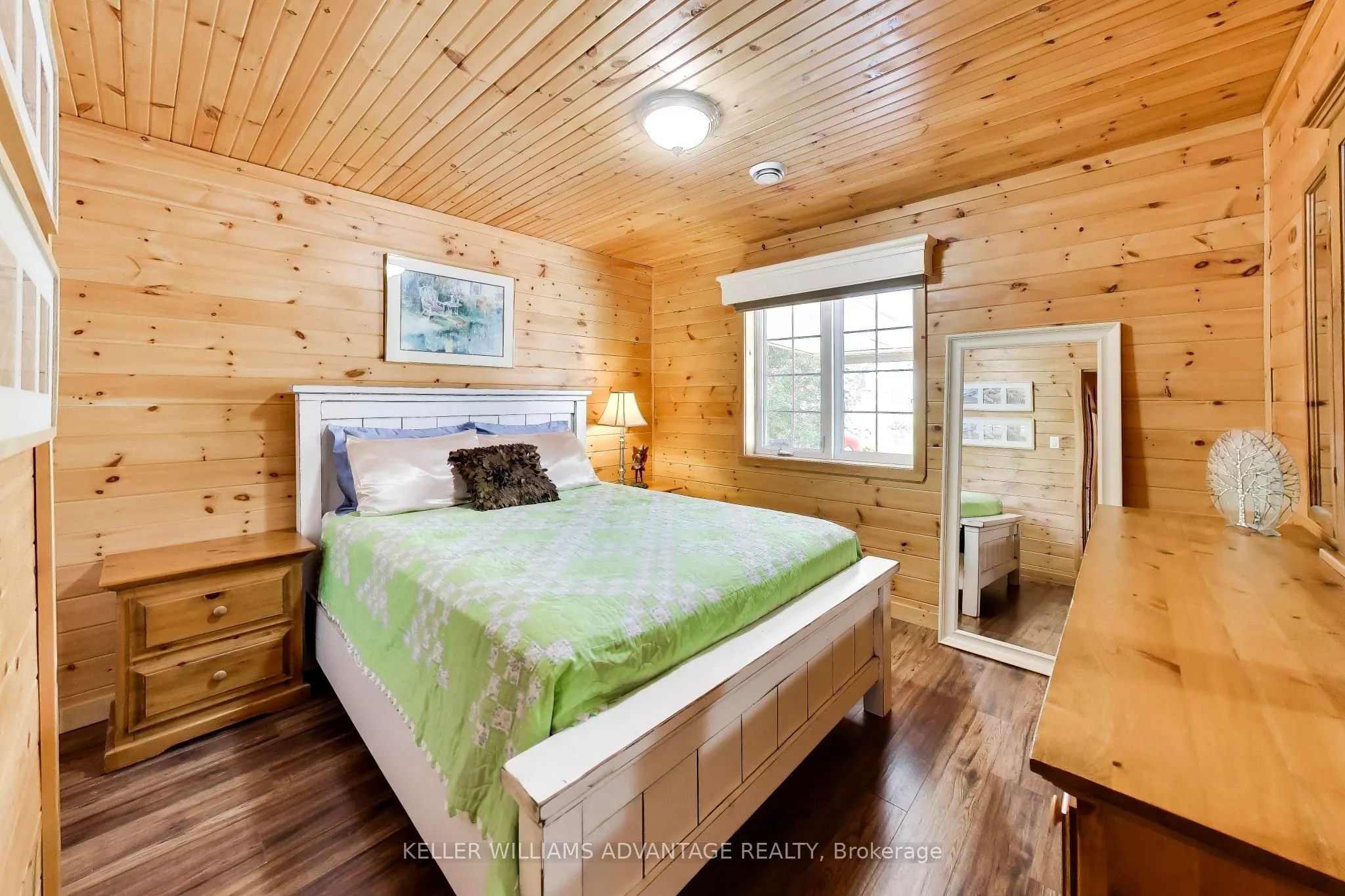 10 Cabin Crescent