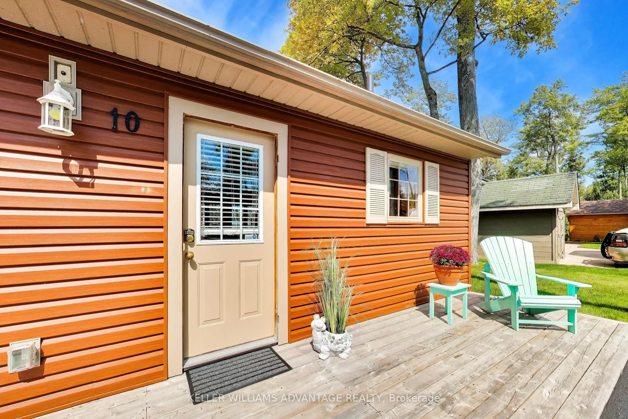 10 Cabin Crescent
