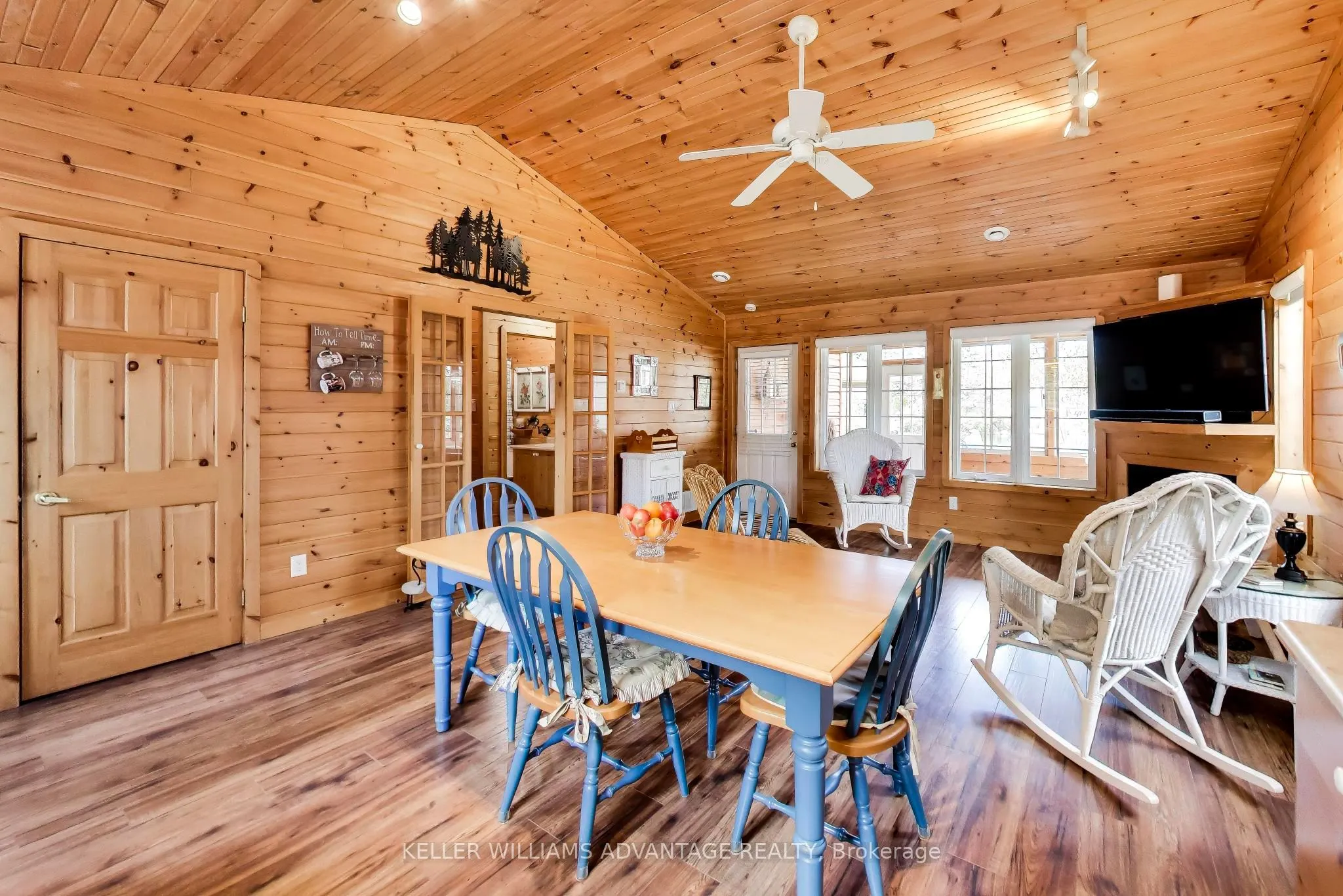 10 Cabin Crescent