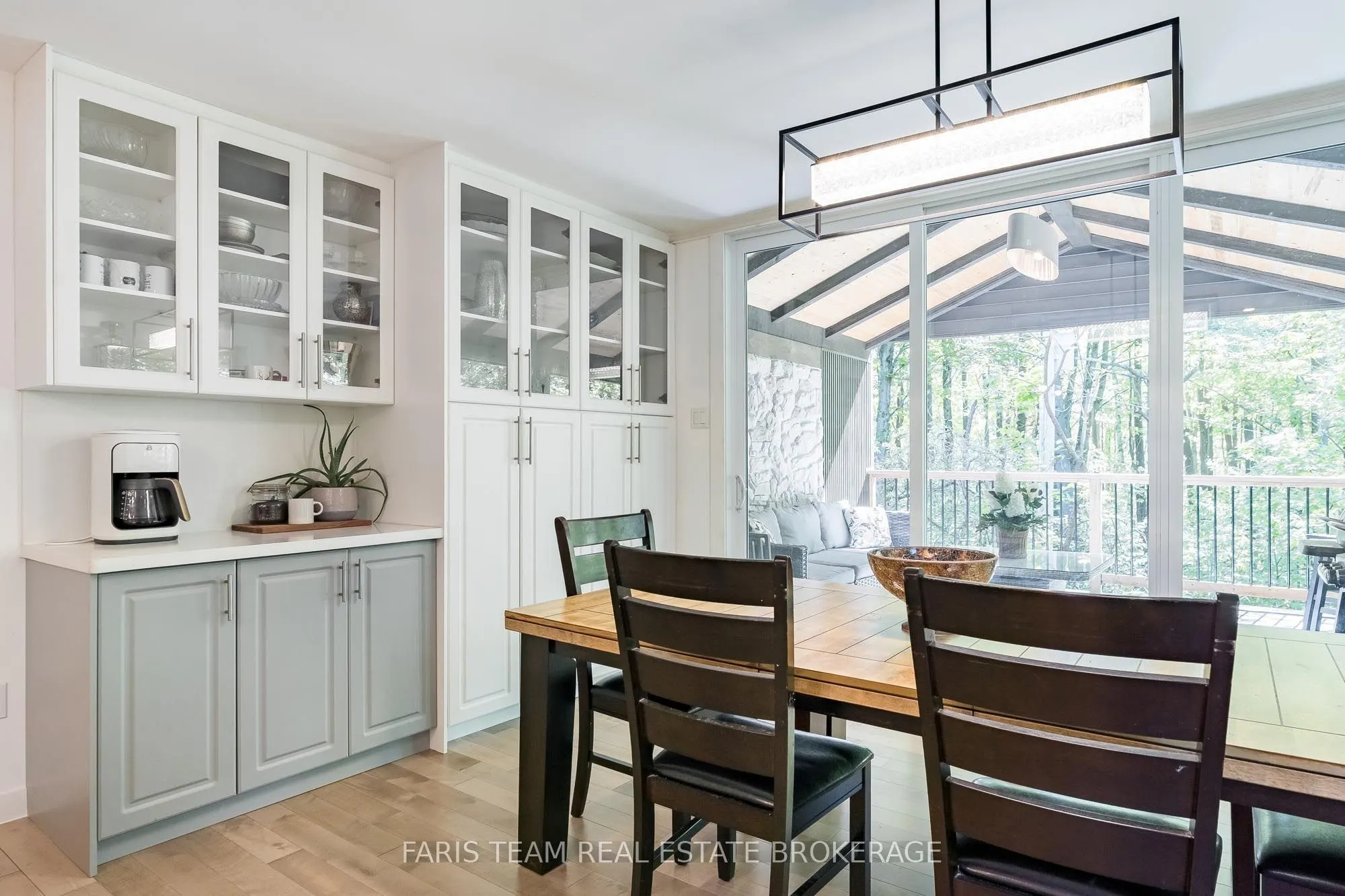 800 Mount St. Louis Road W