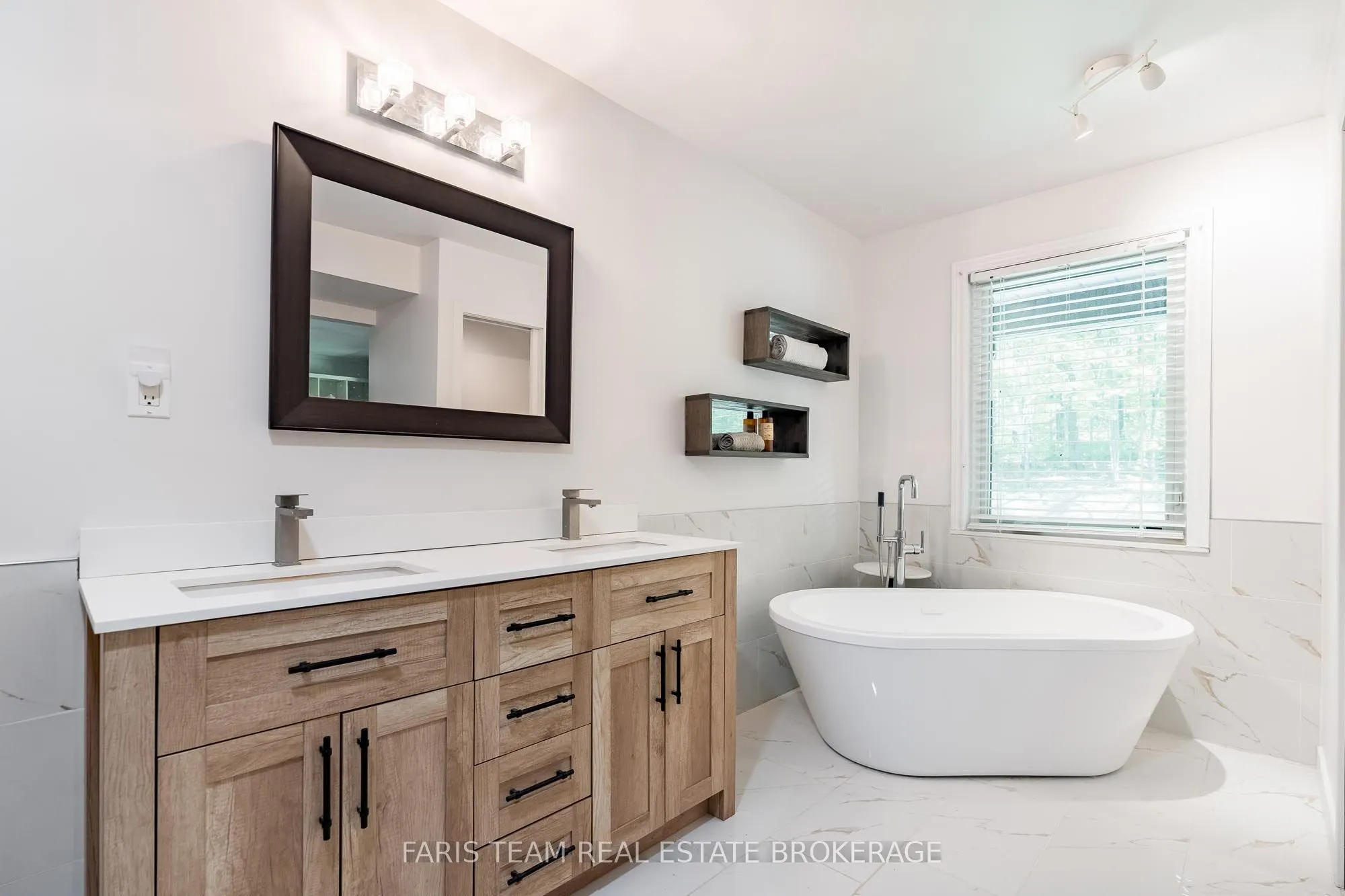 800 Mount St. Louis Road W