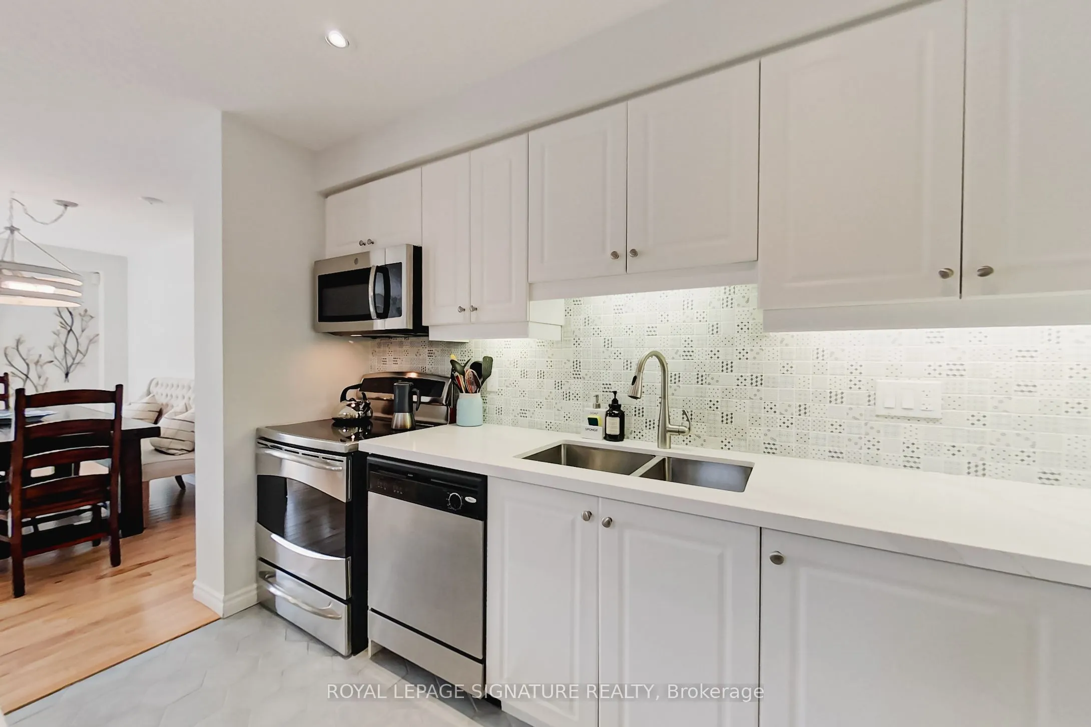 23 Silver Glen Boulevard #29