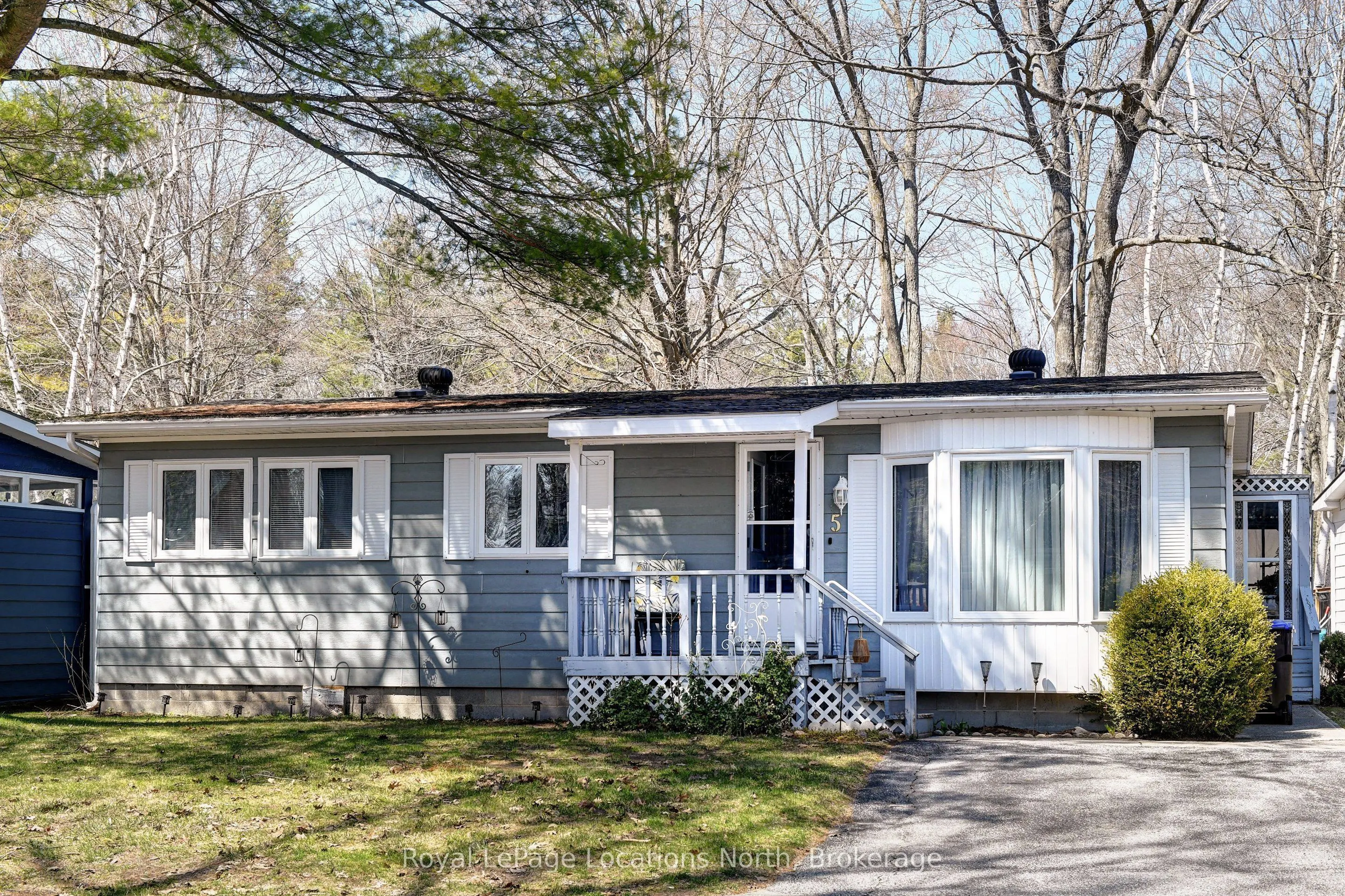5 Murray Drive