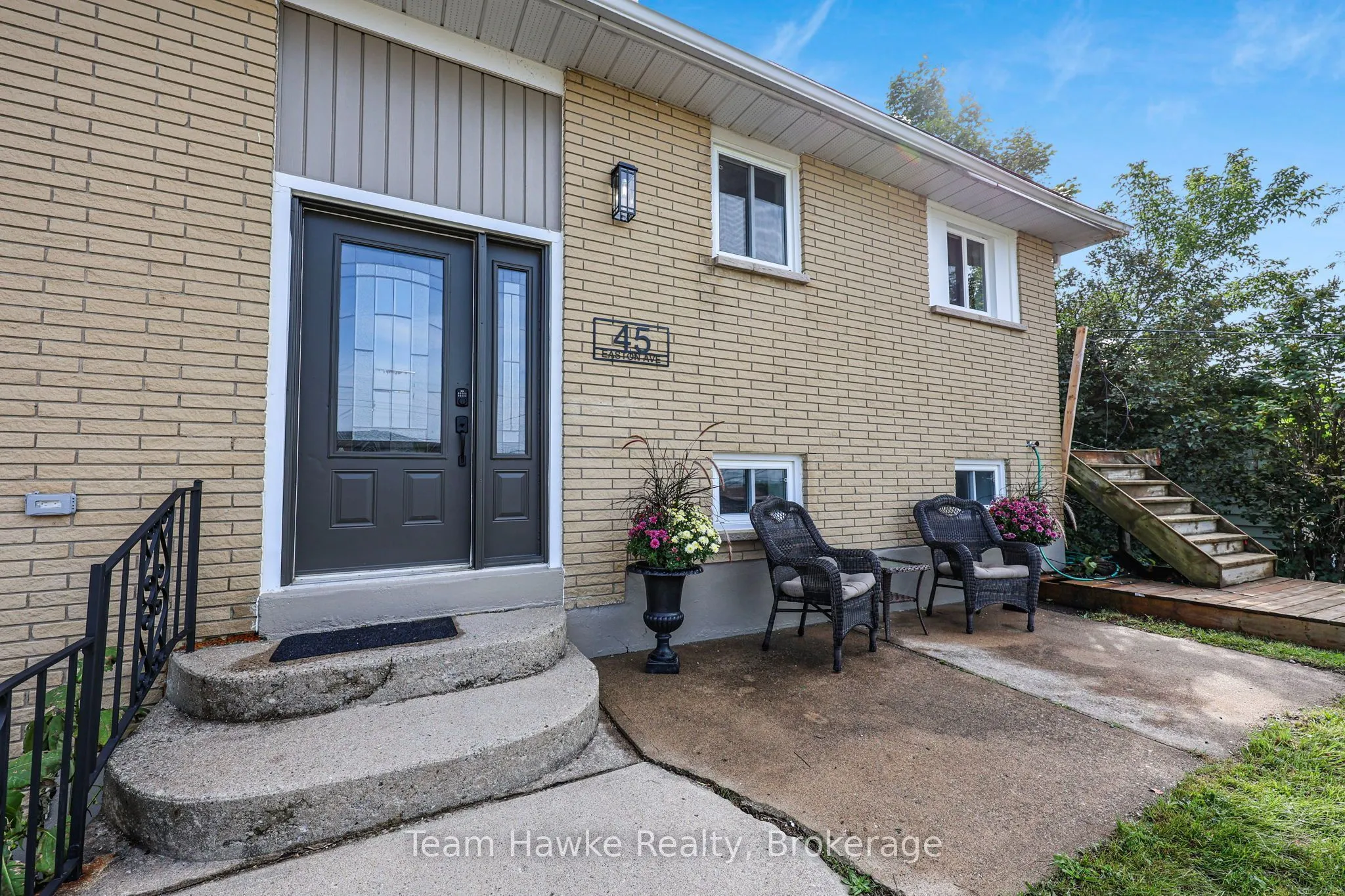 45 Easton Avenue