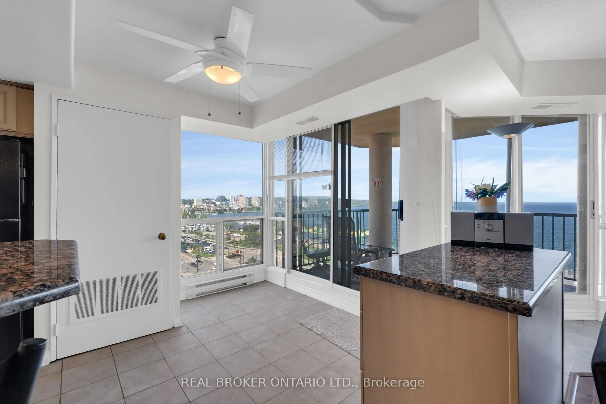 65 Ellen Street #903
