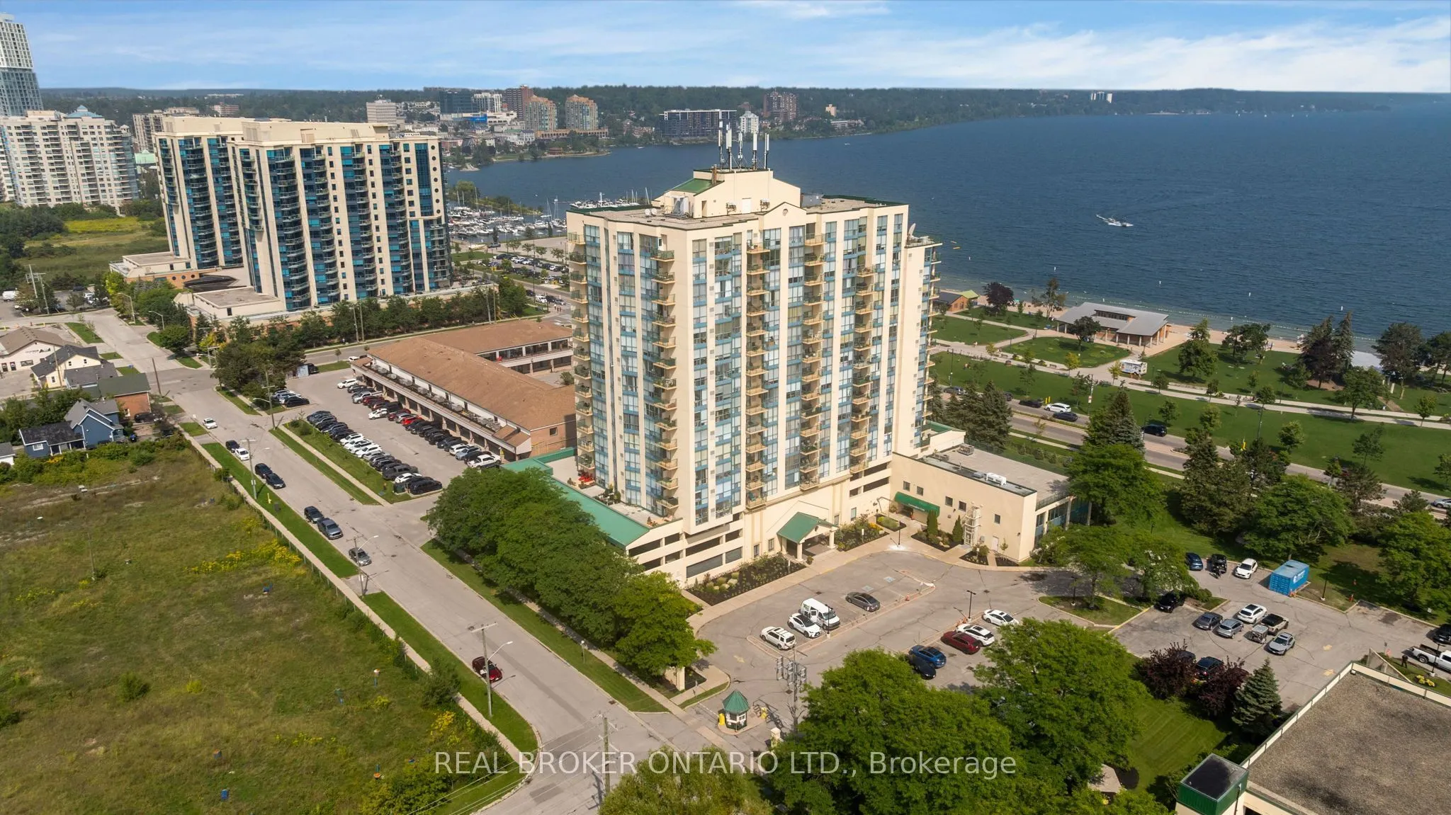 65 Ellen Street #903