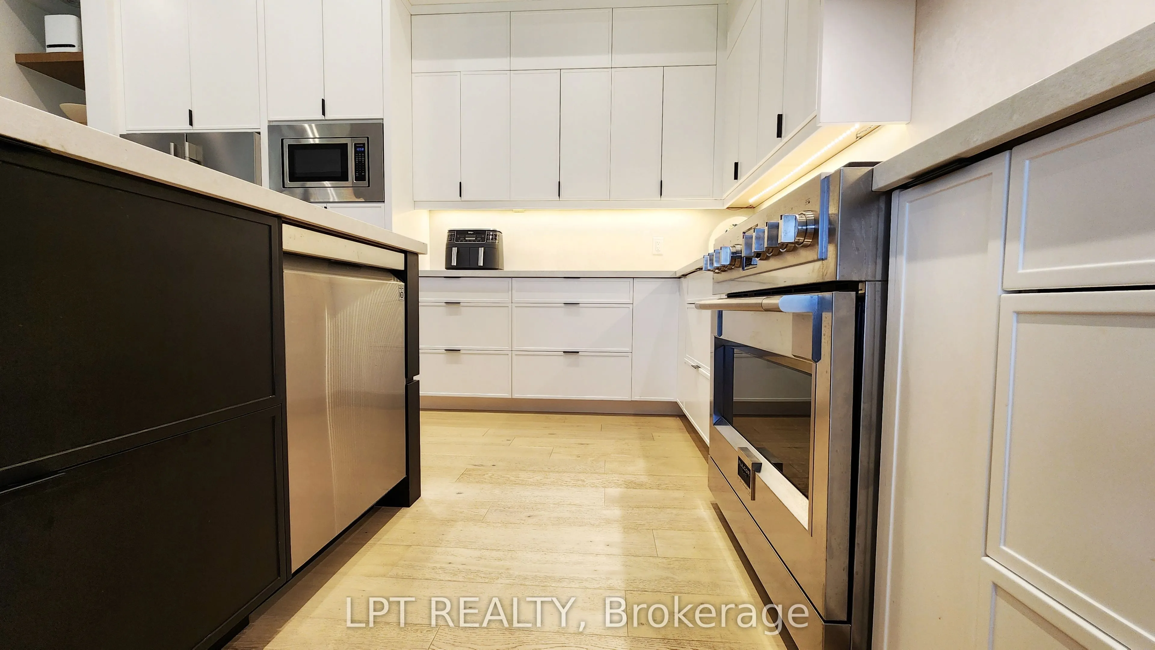 15 Byers Street