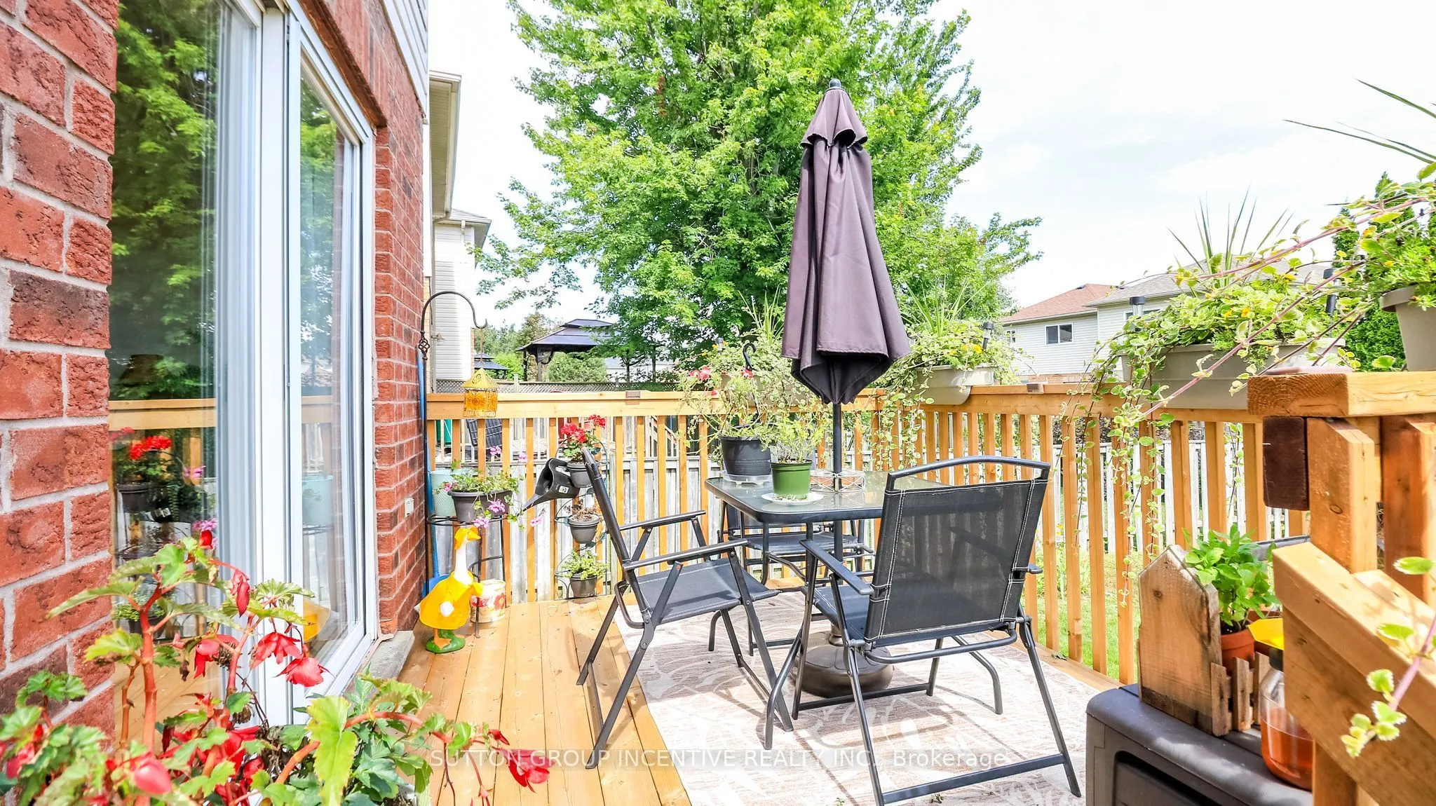 152 Julia Crescent