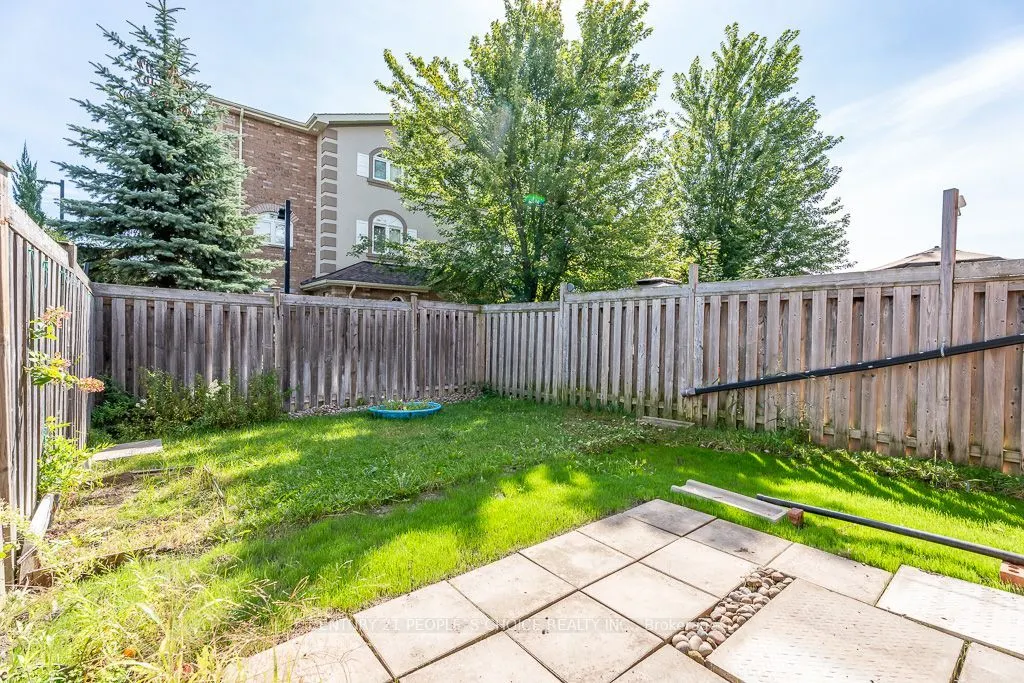 129 Sydenham Wells Square