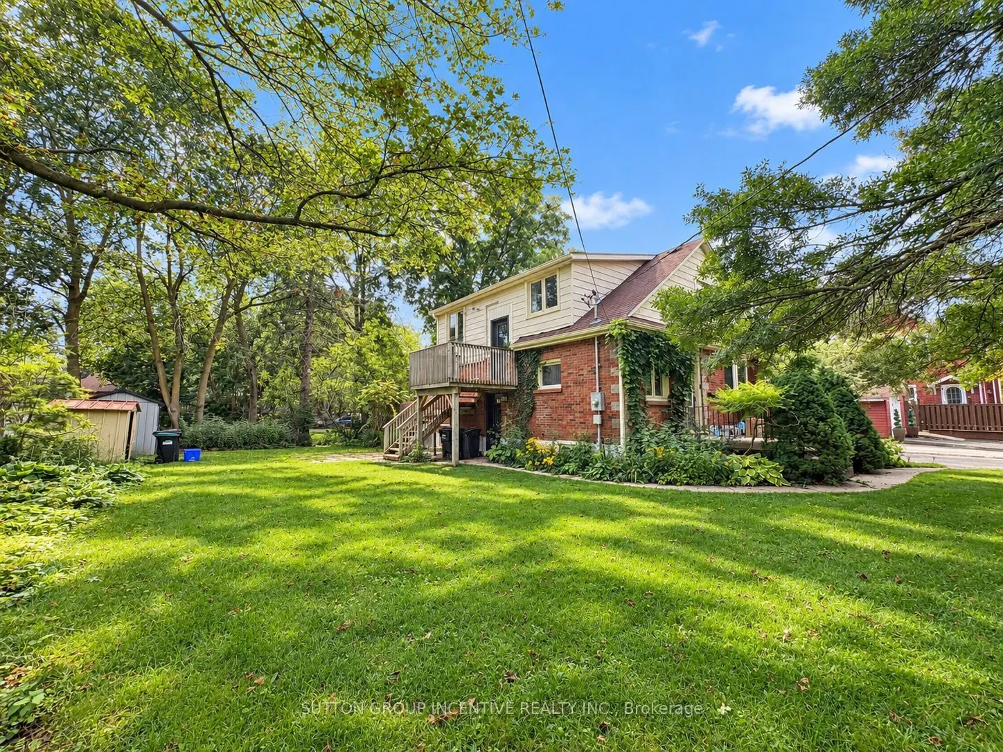 20 Bayview Drive #Upper