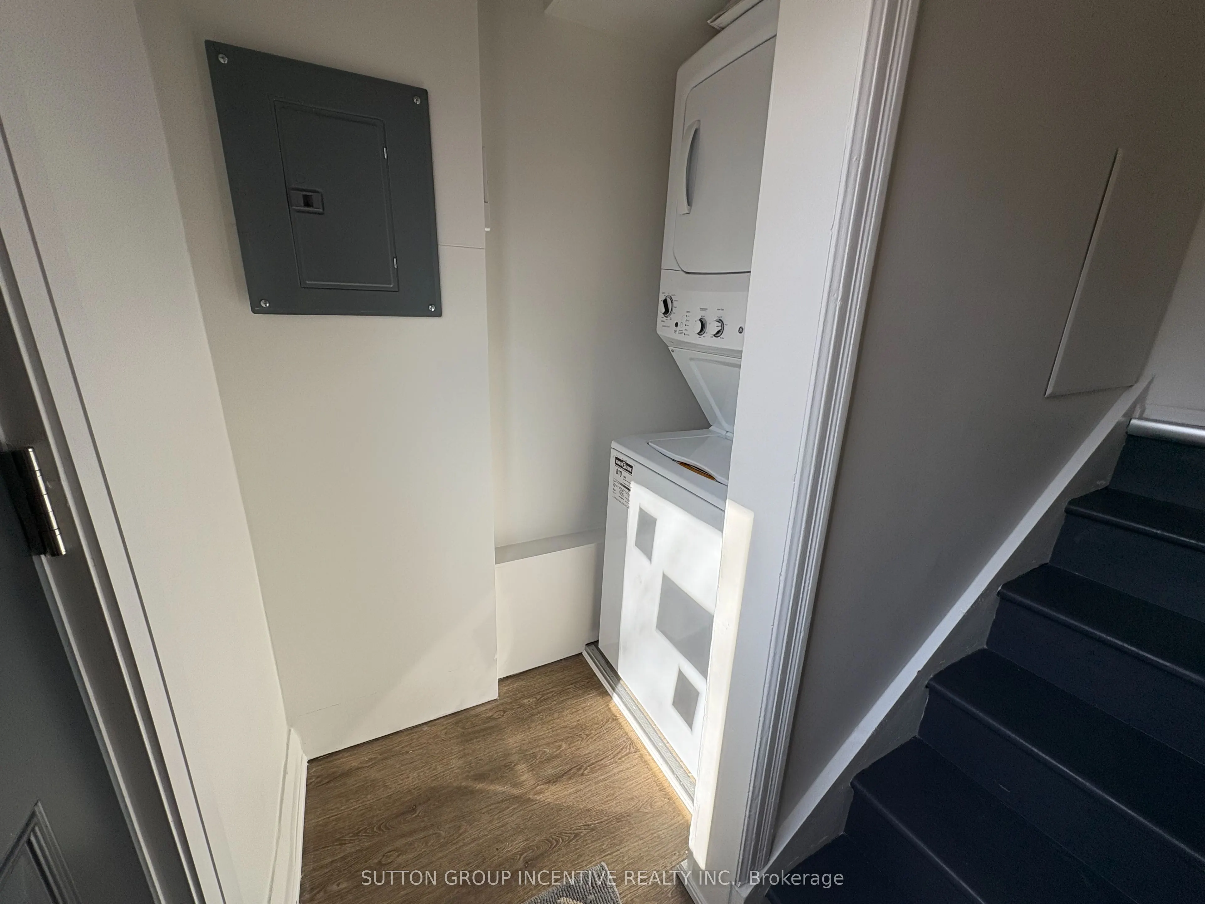 20 Bayview Drive #Upper