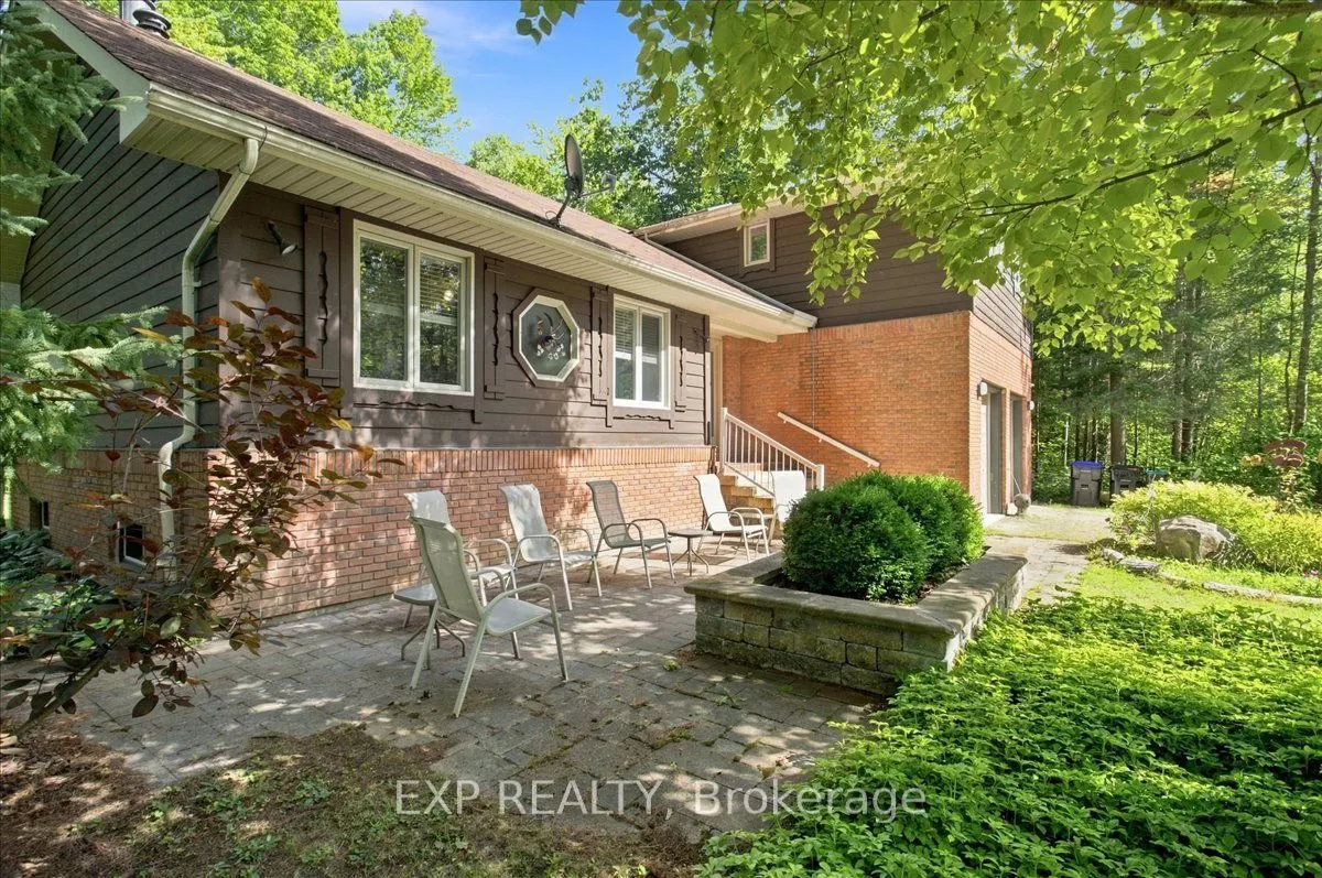 20 Pineshore Crescent