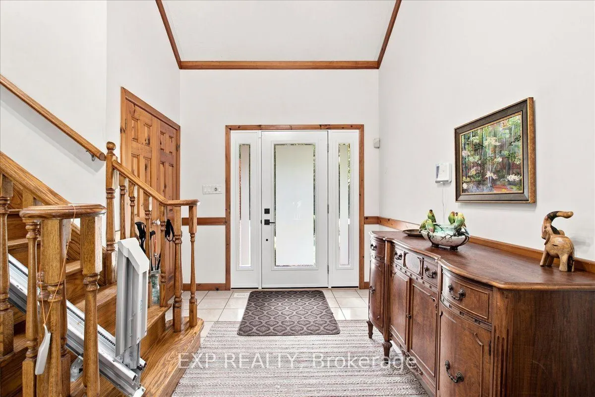 20 Pineshore Crescent