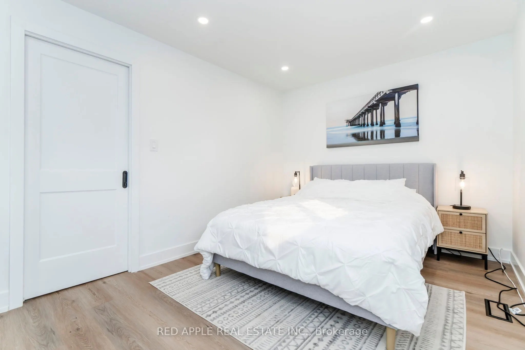 205 Hoyt Avenue