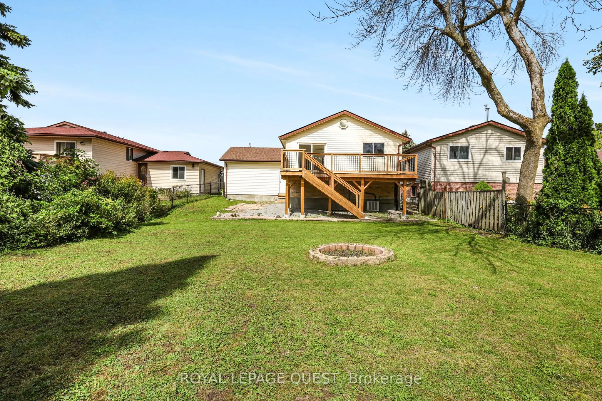 453 Mooney Crescent