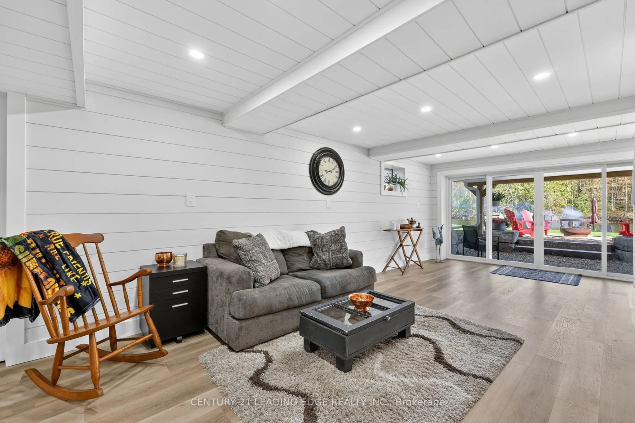2996 Moynes Road
