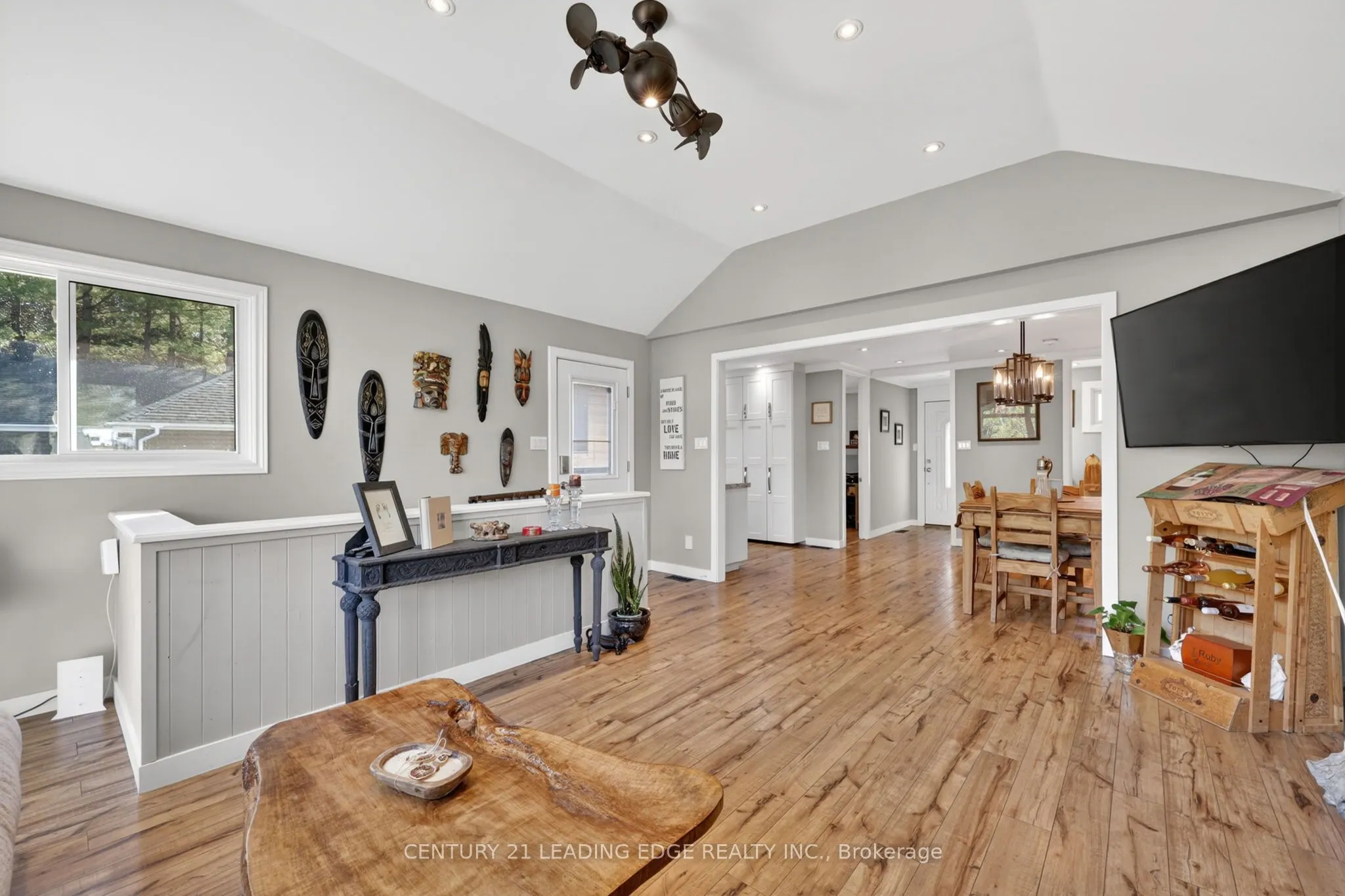 2996 Moynes Road