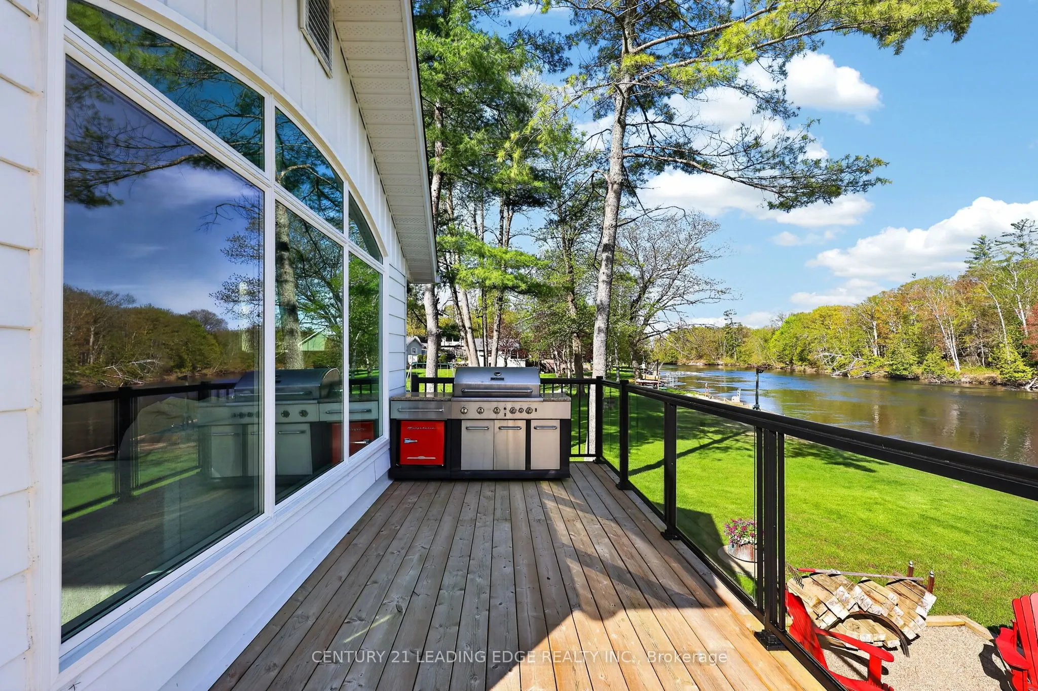 2996 Moynes Road