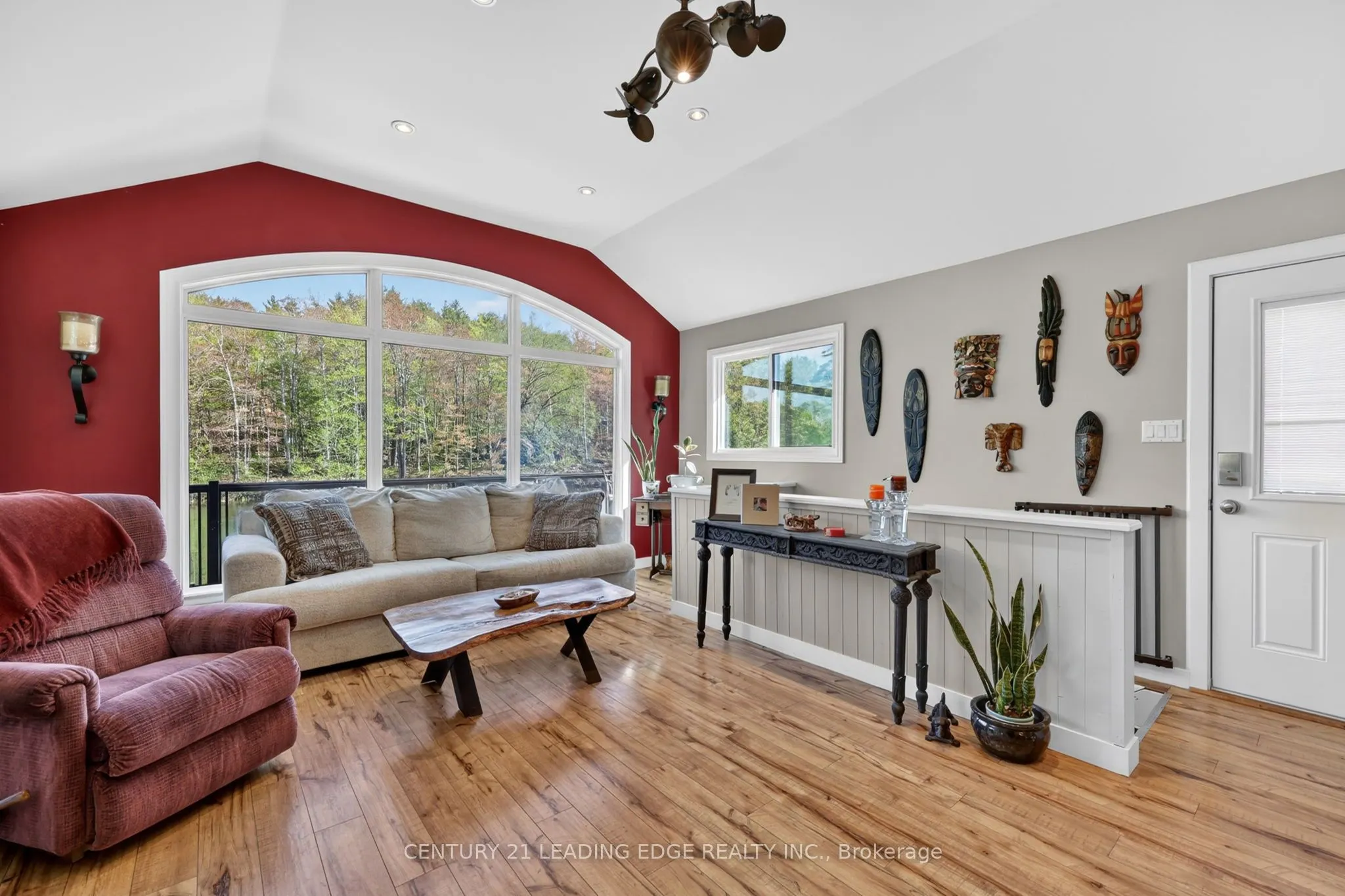 2996 Moynes Road