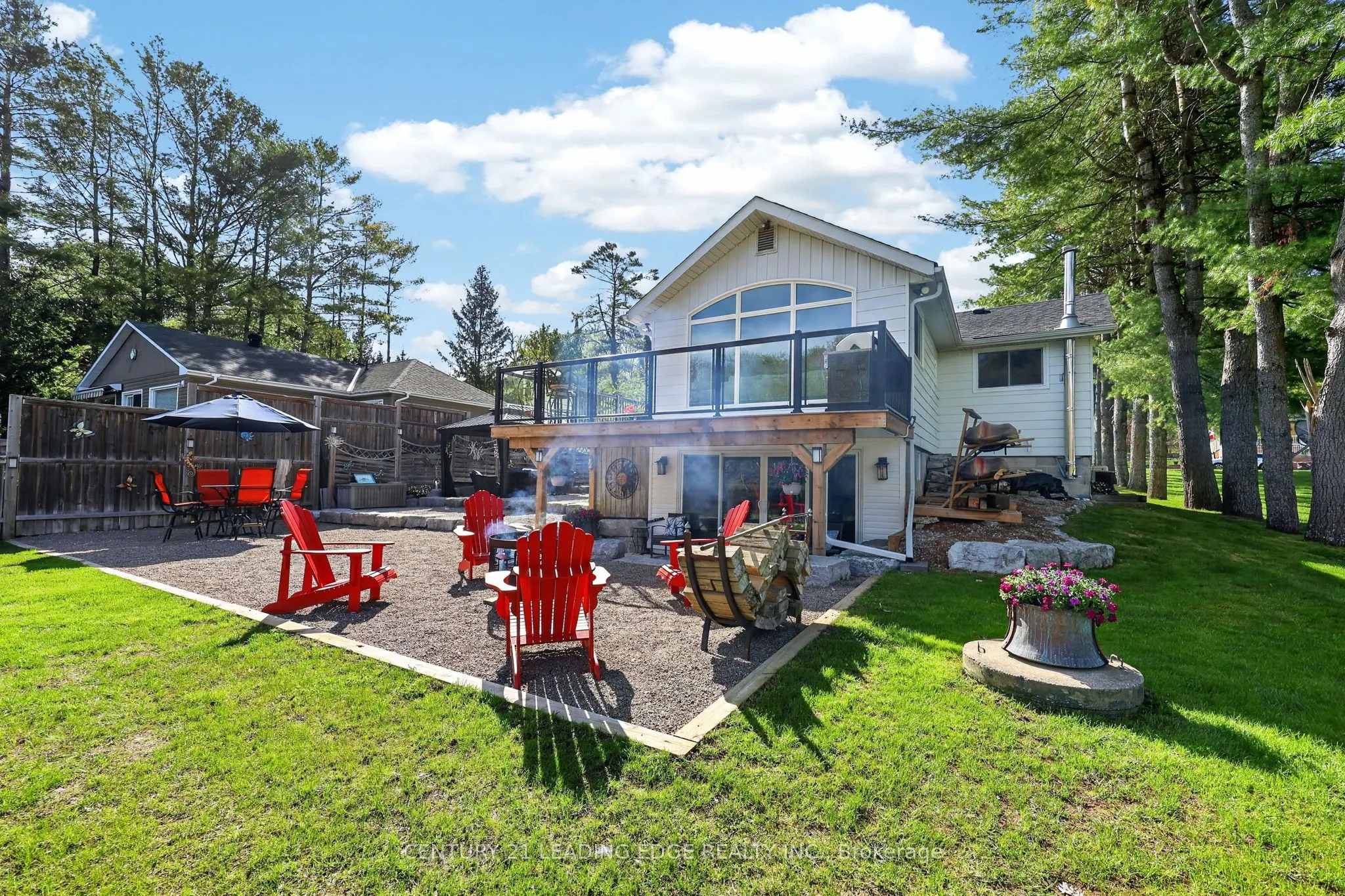 2996 Moynes Road