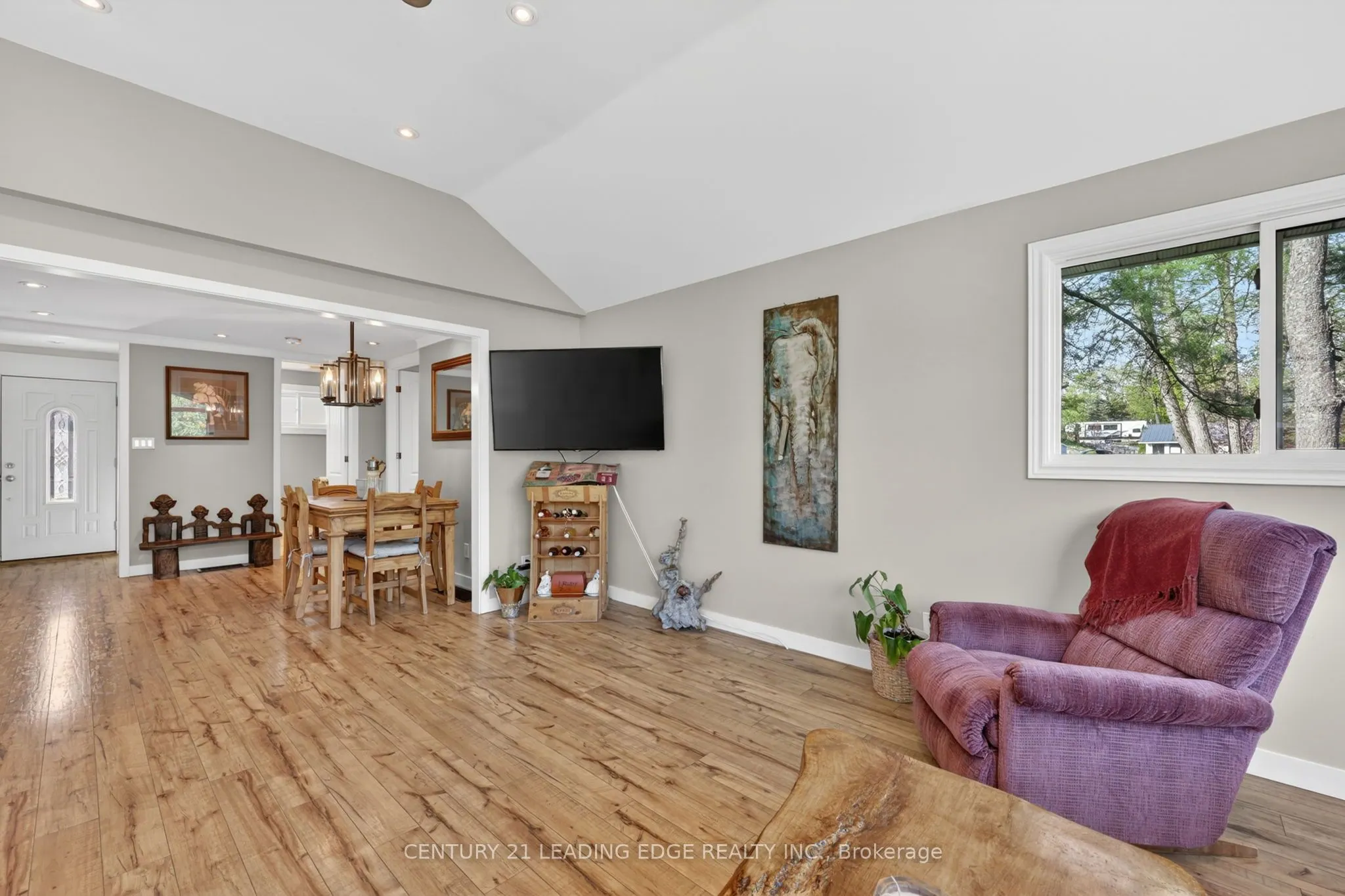 2996 Moynes Road