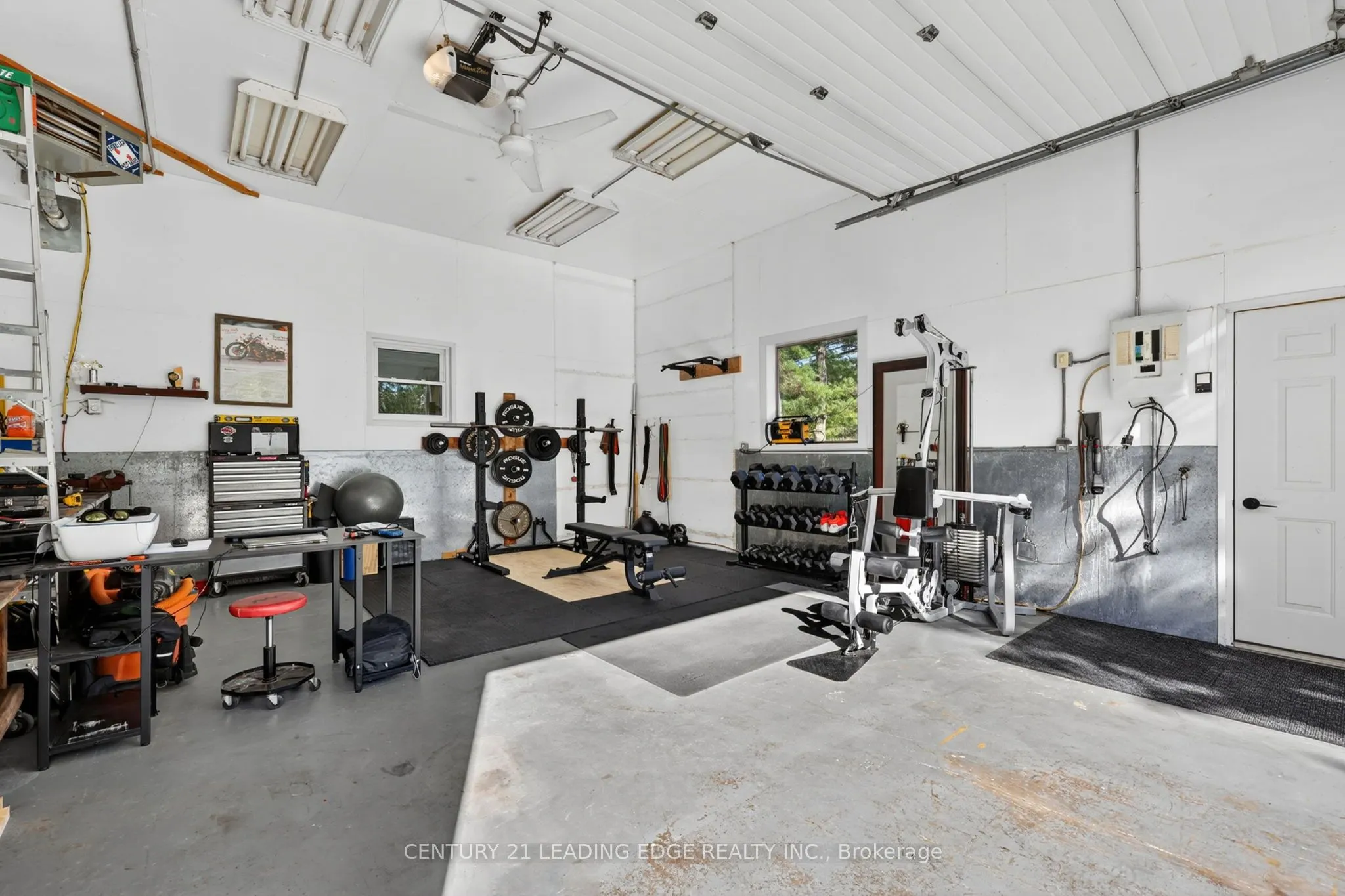 2996 Moynes Road