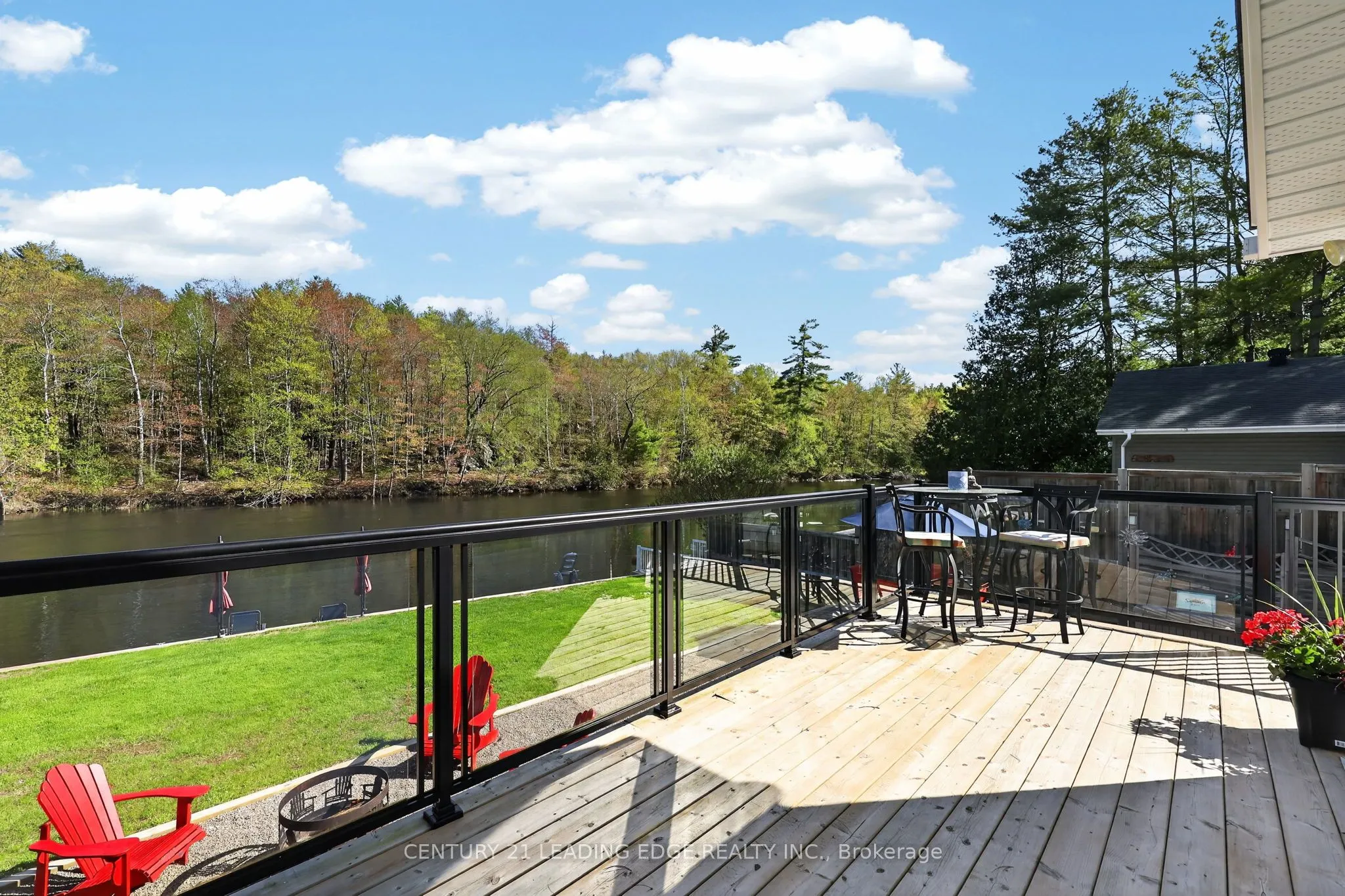 2996 Moynes Road