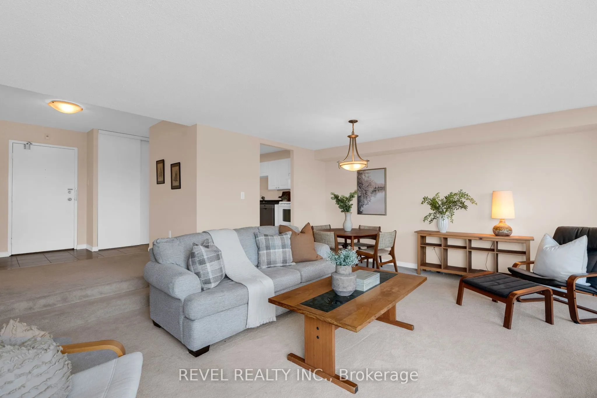 181 COLLIER Street #305