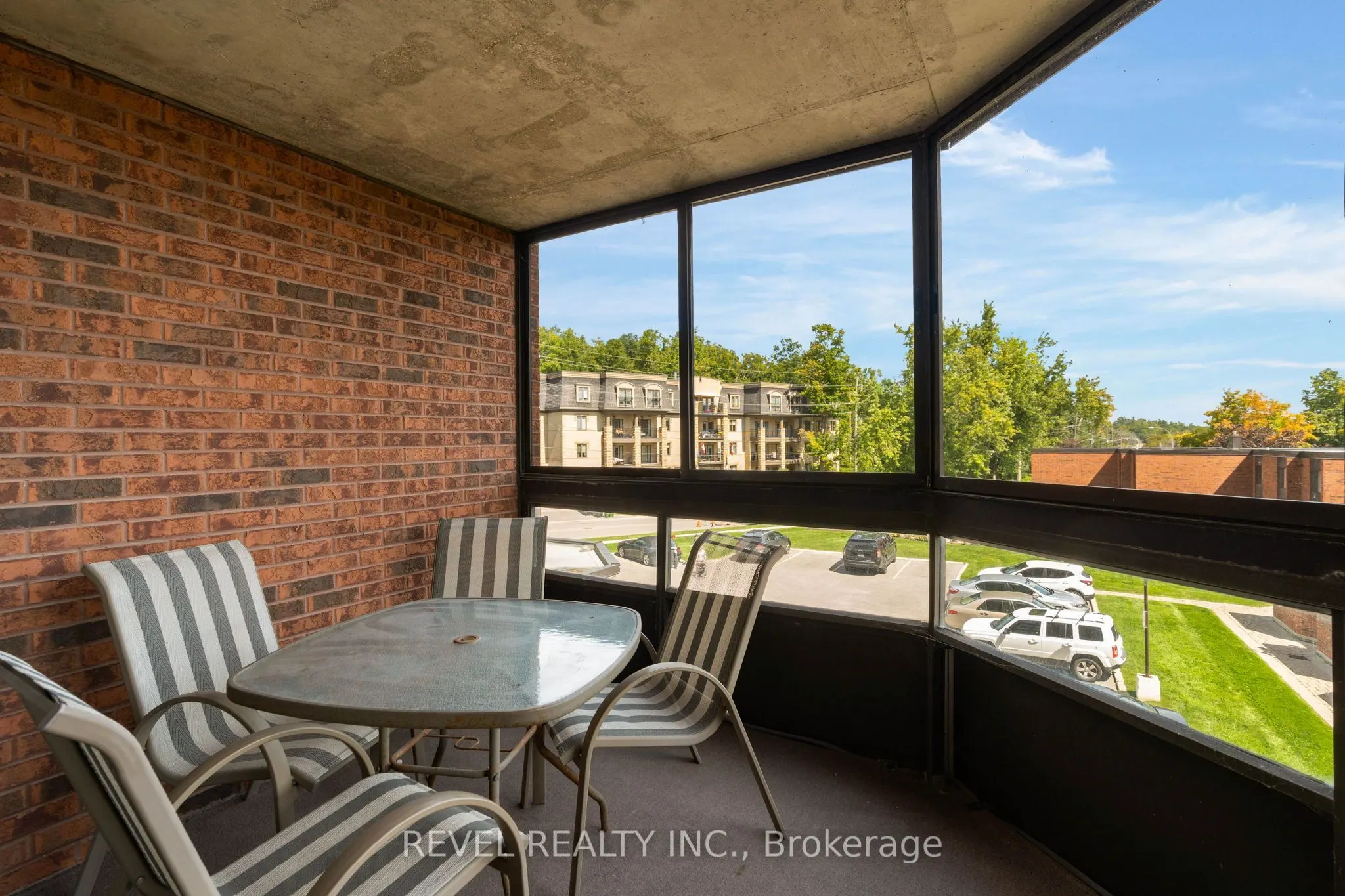 181 COLLIER Street #305