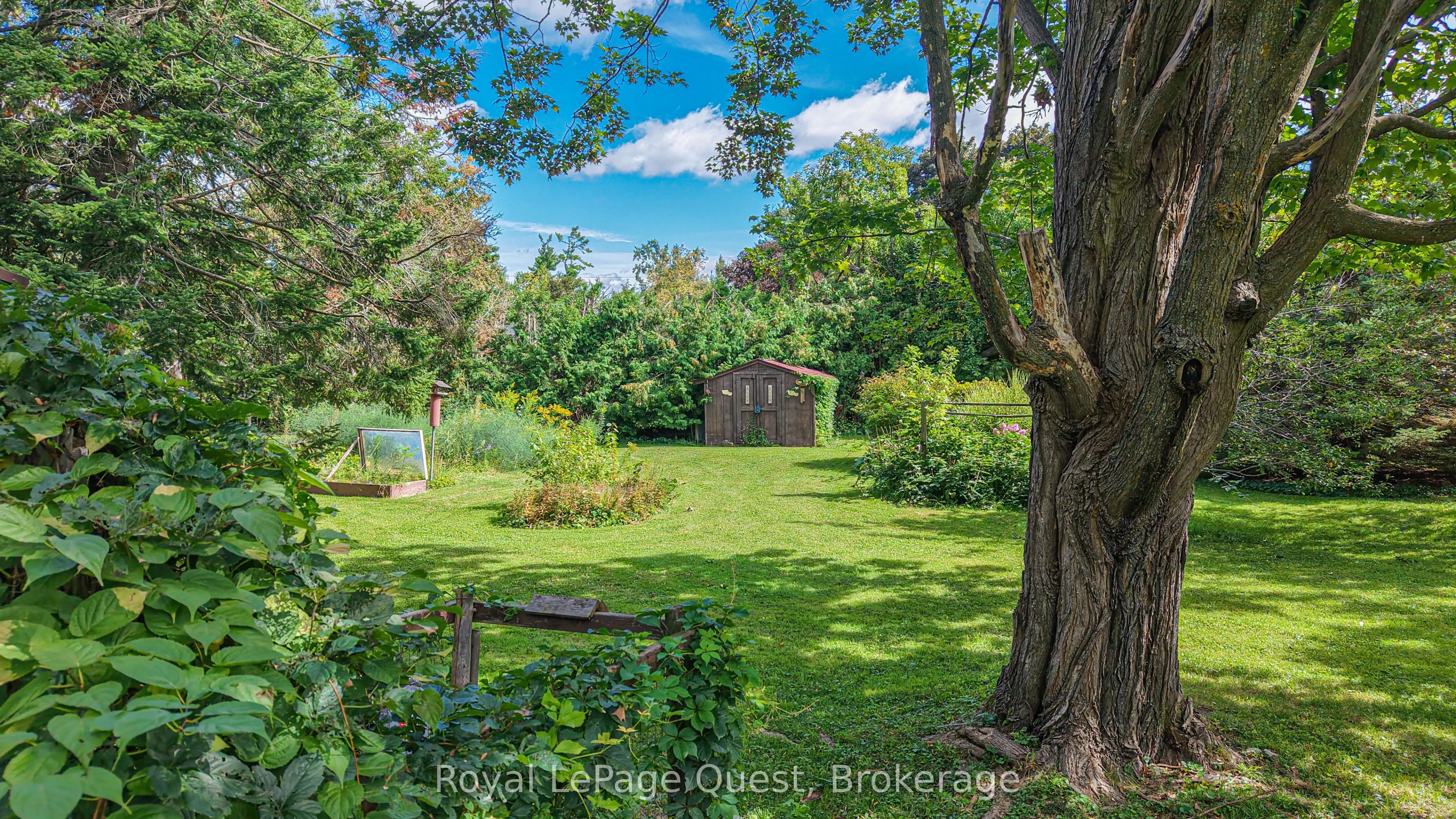 17 Hughes Road E