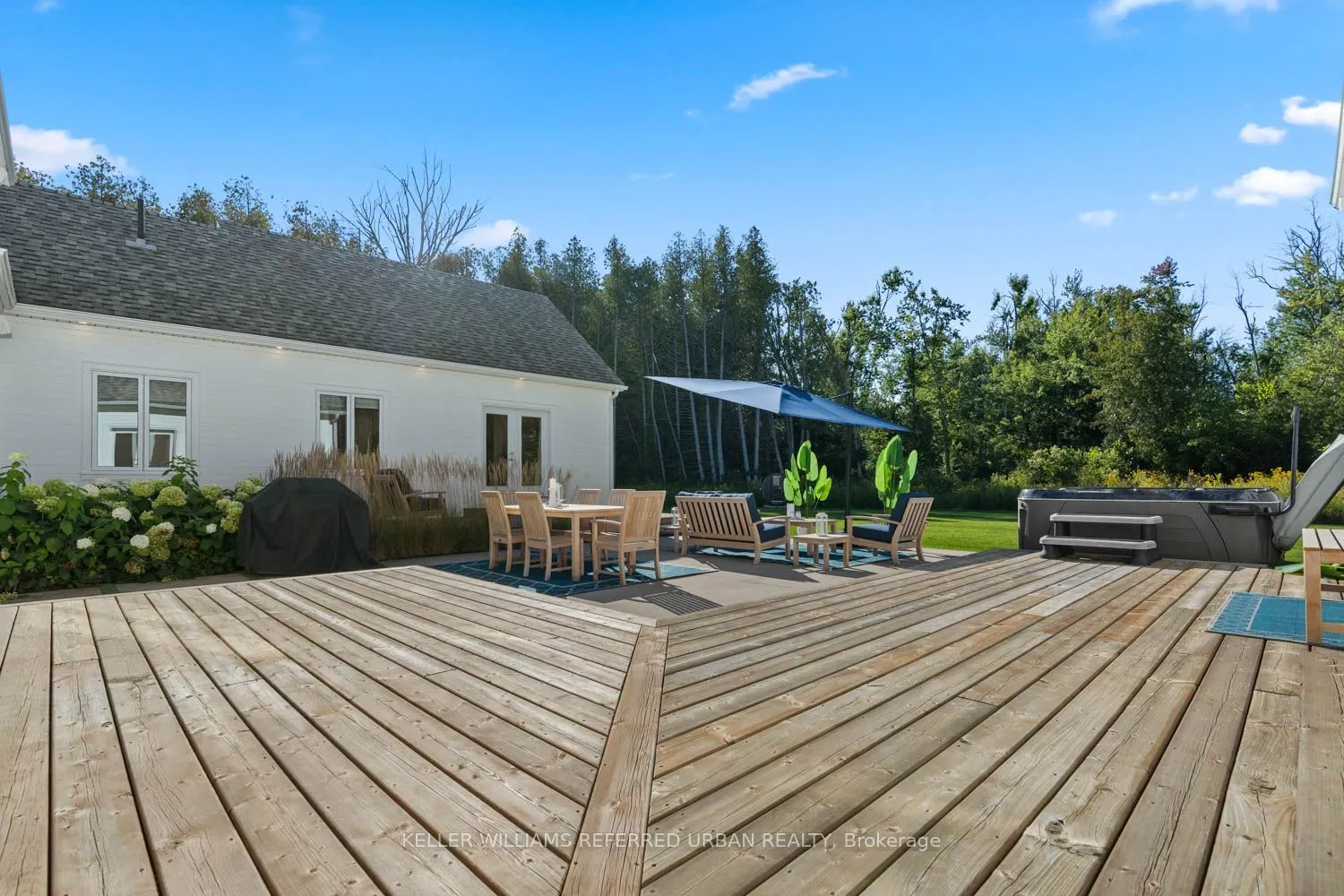 24 Windfield Drive W