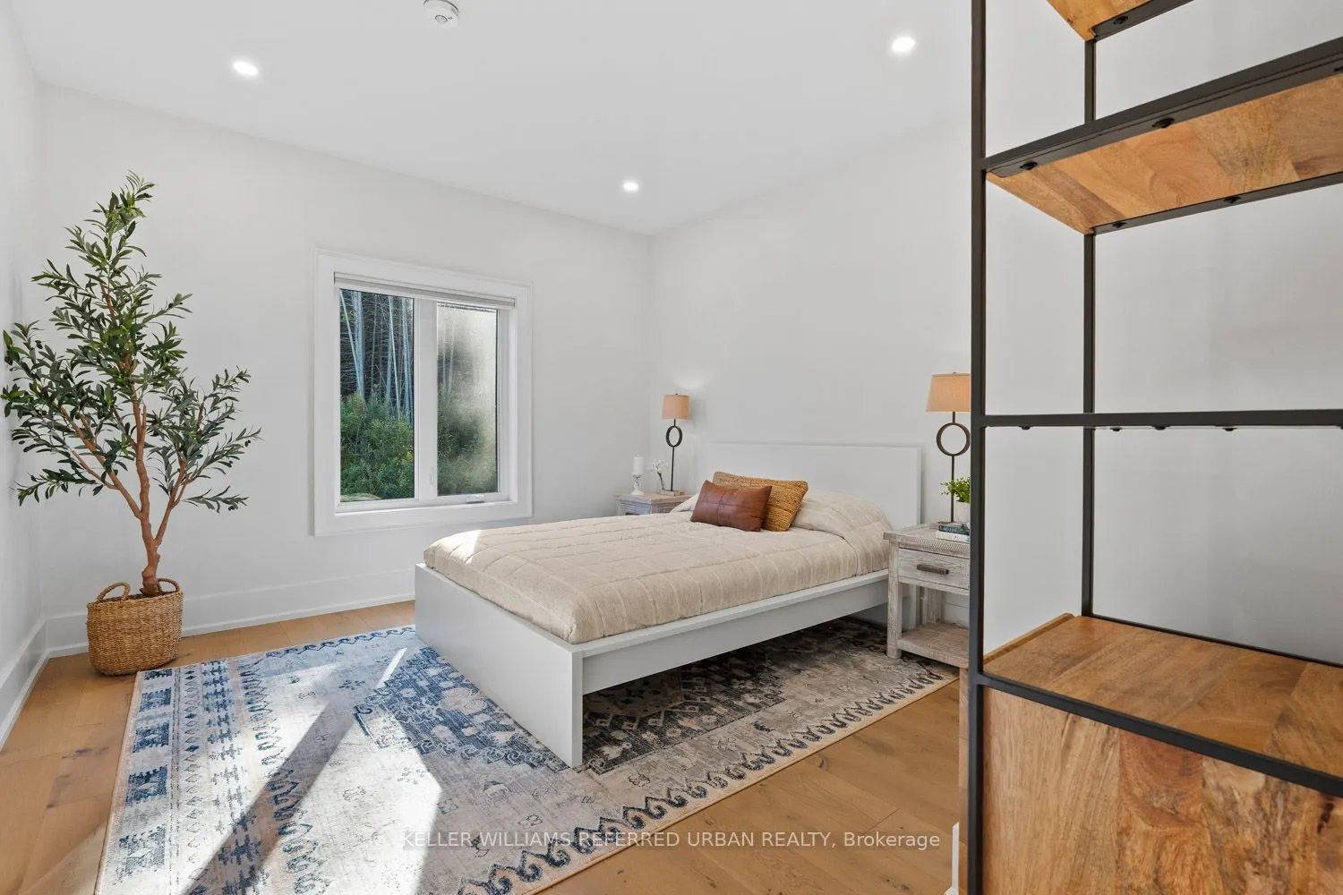24 Windfield Drive W
