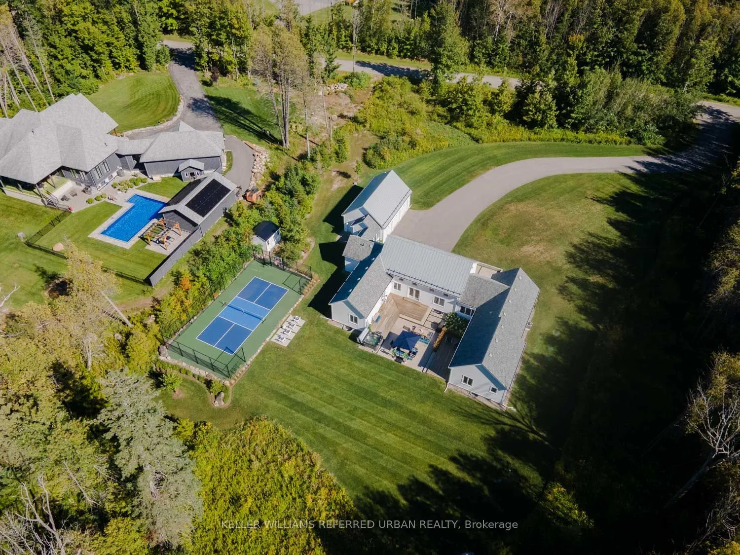 24 Windfield Drive W