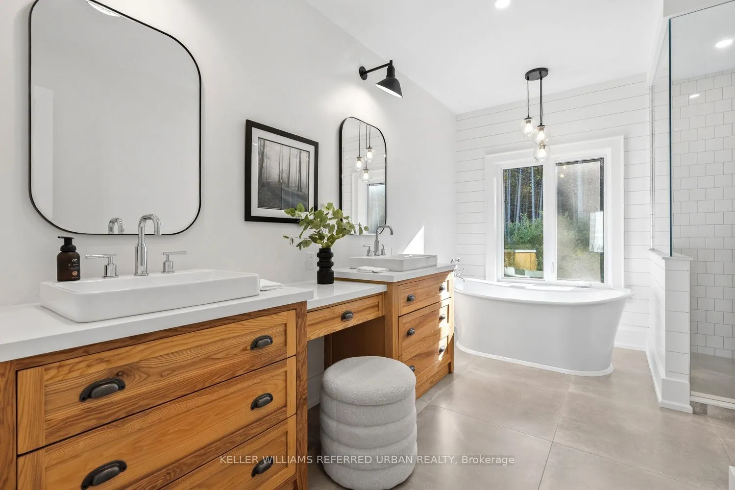24 Windfield Drive W