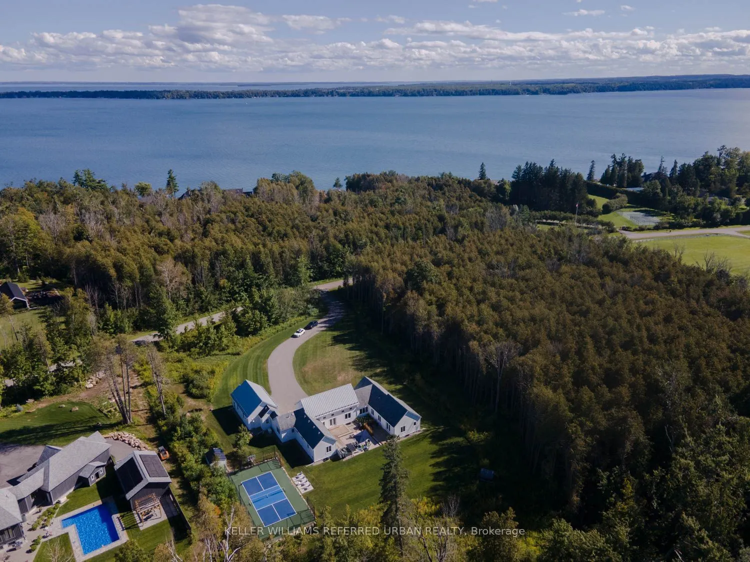 24 Windfield Drive W