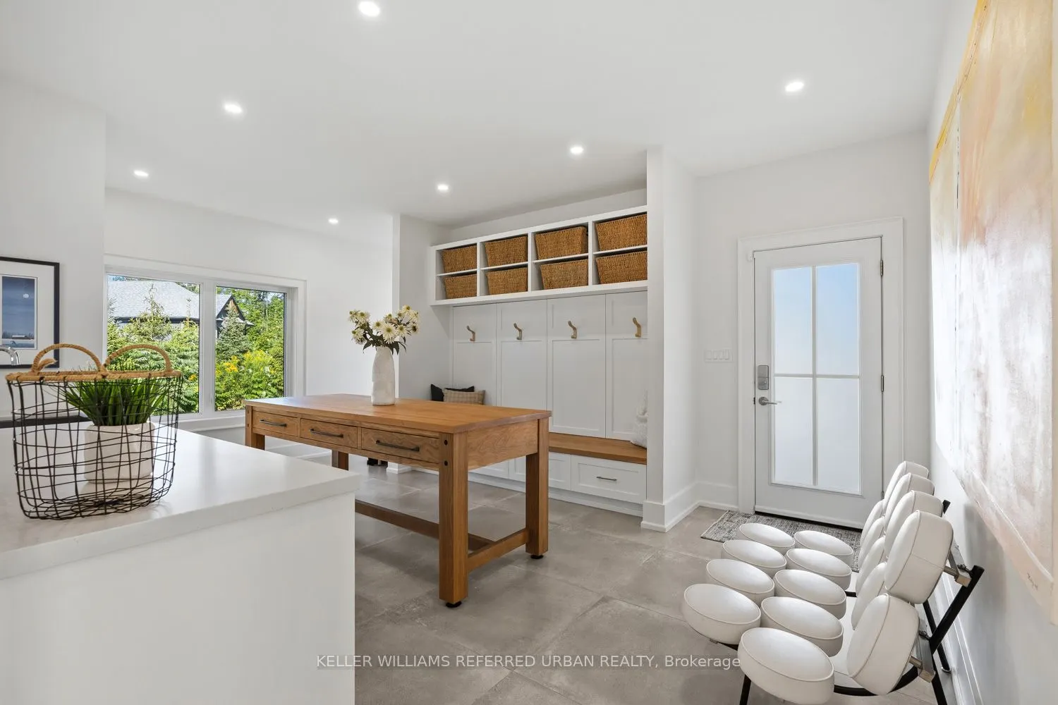 24 Windfield Drive W