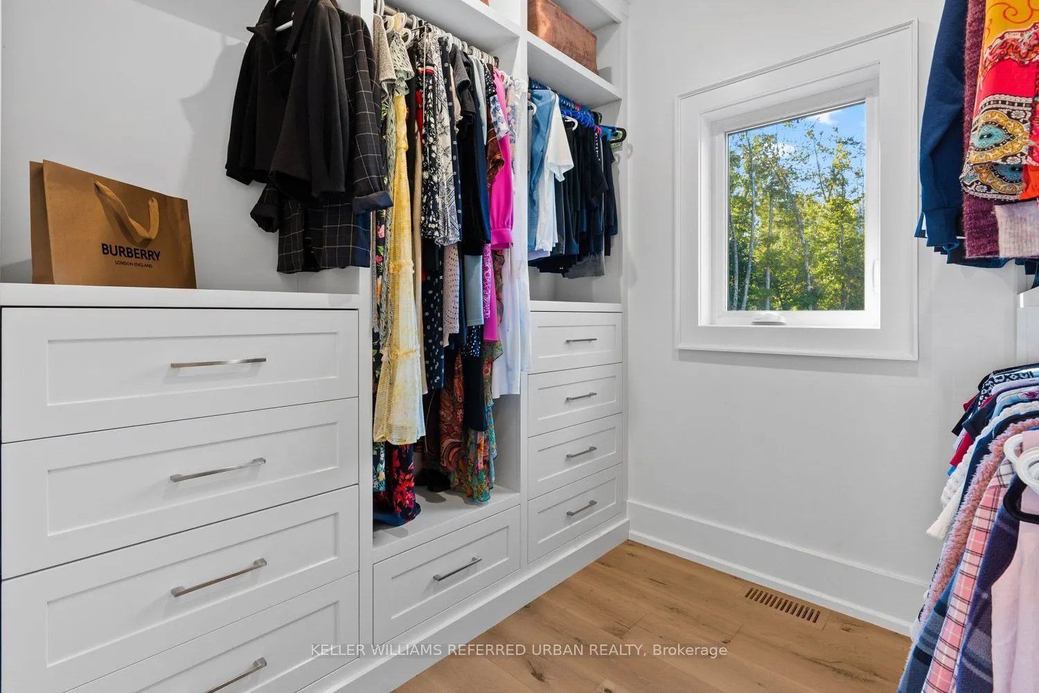 24 Windfield Drive W