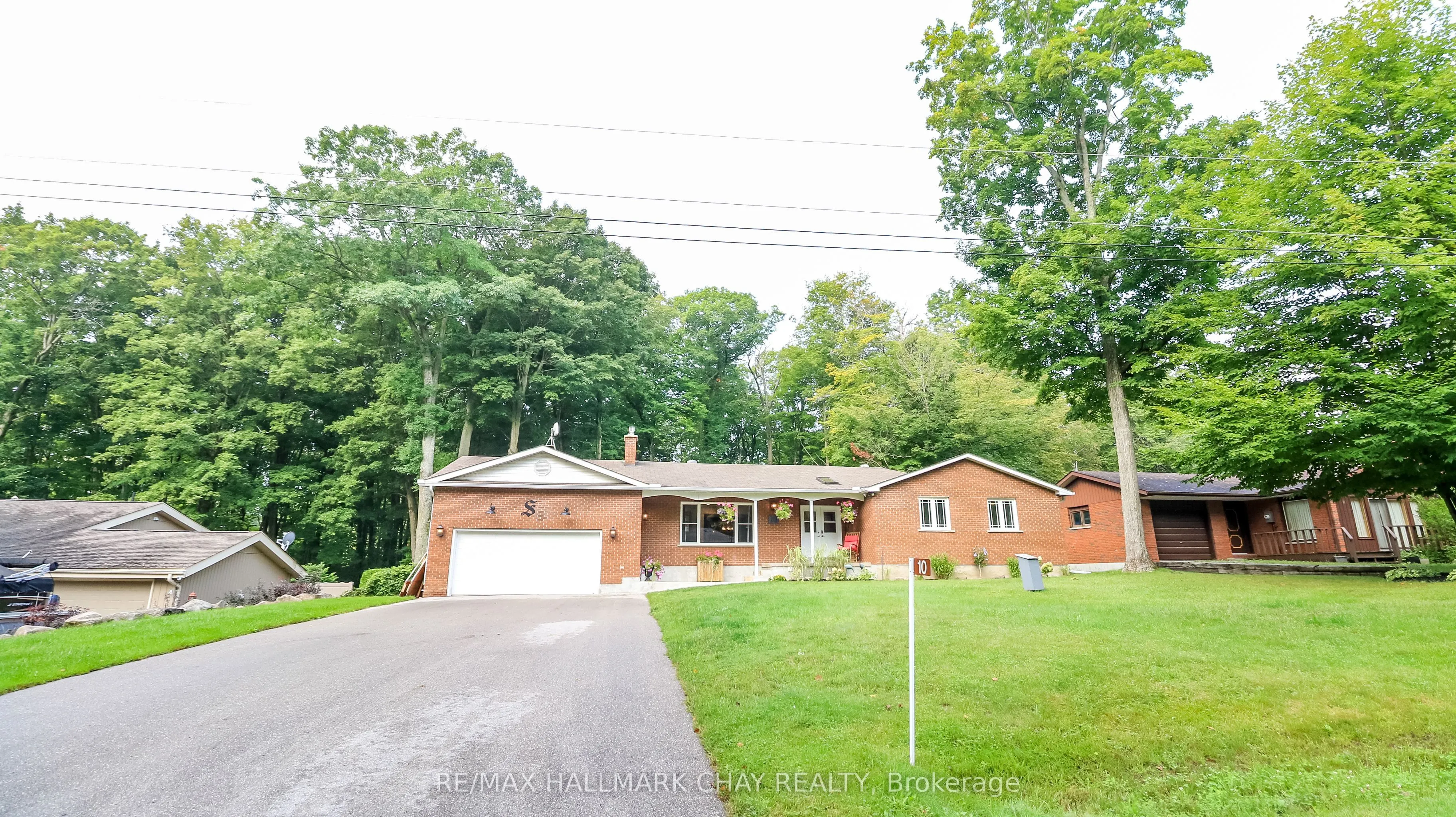 10 Enchantment Avenue