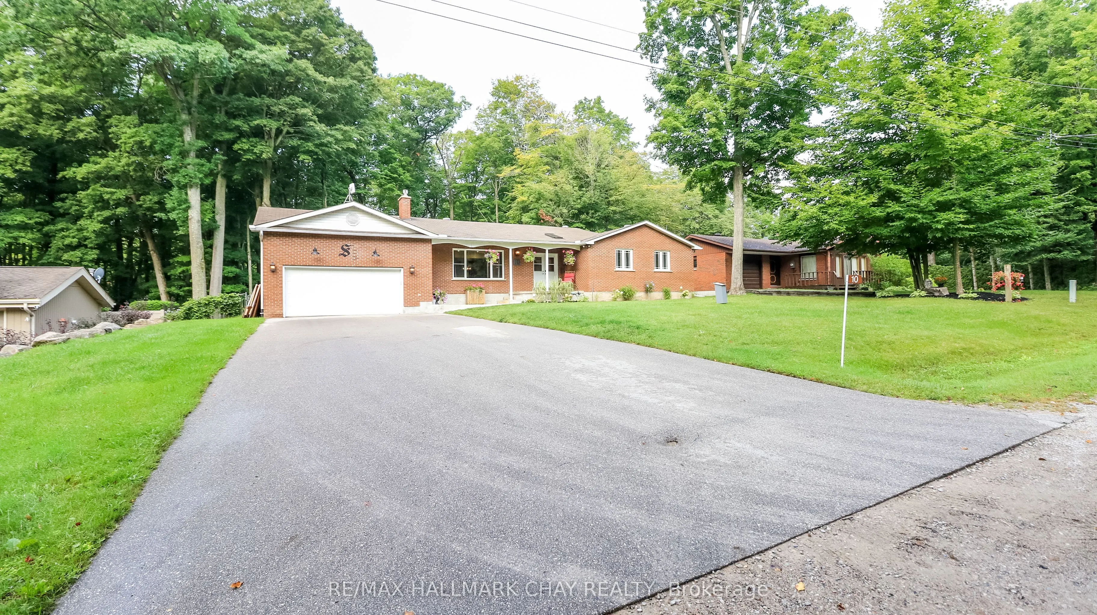 10 Enchantment Avenue