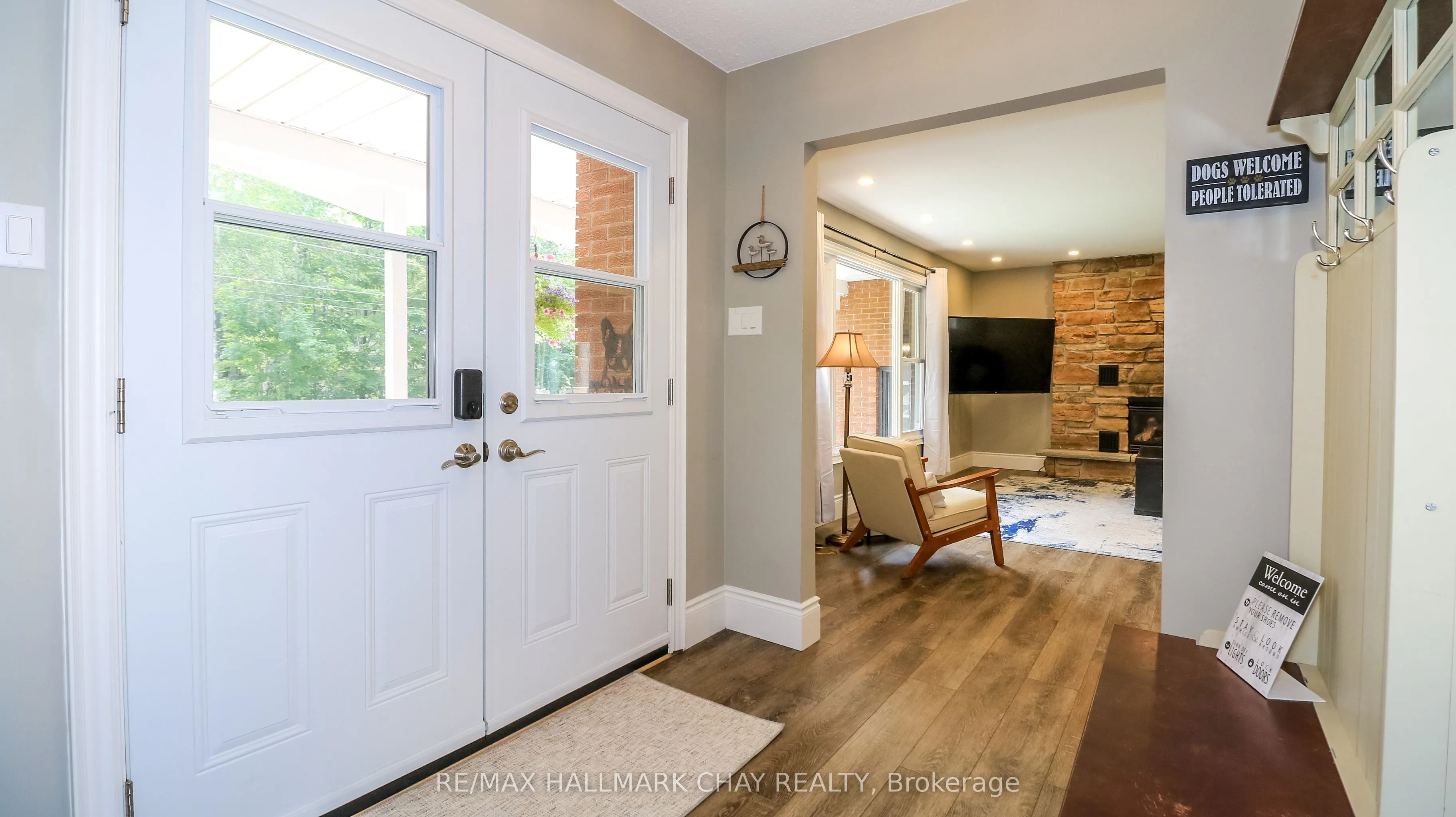 10 Enchantment Avenue