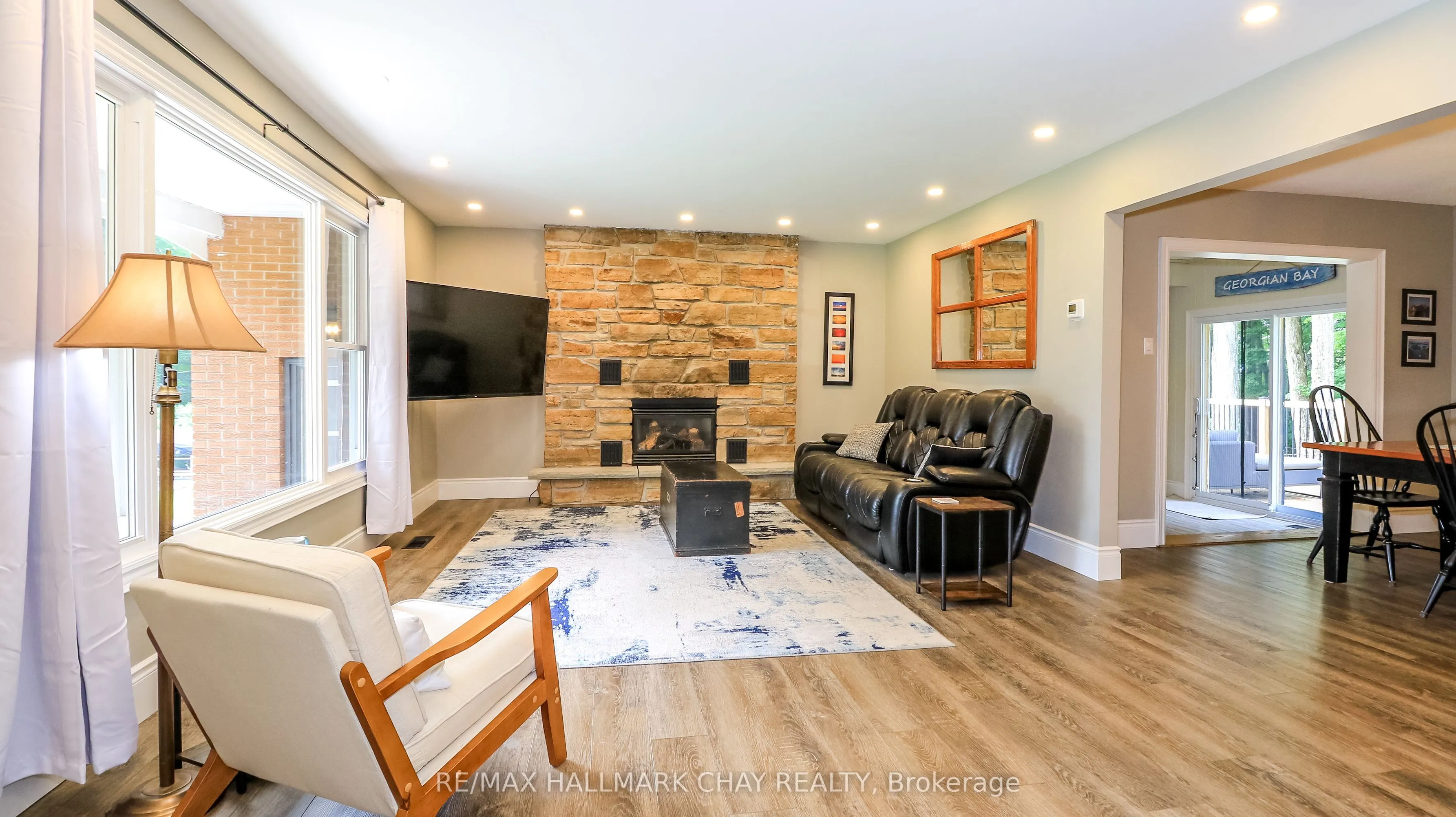 10 Enchantment Avenue