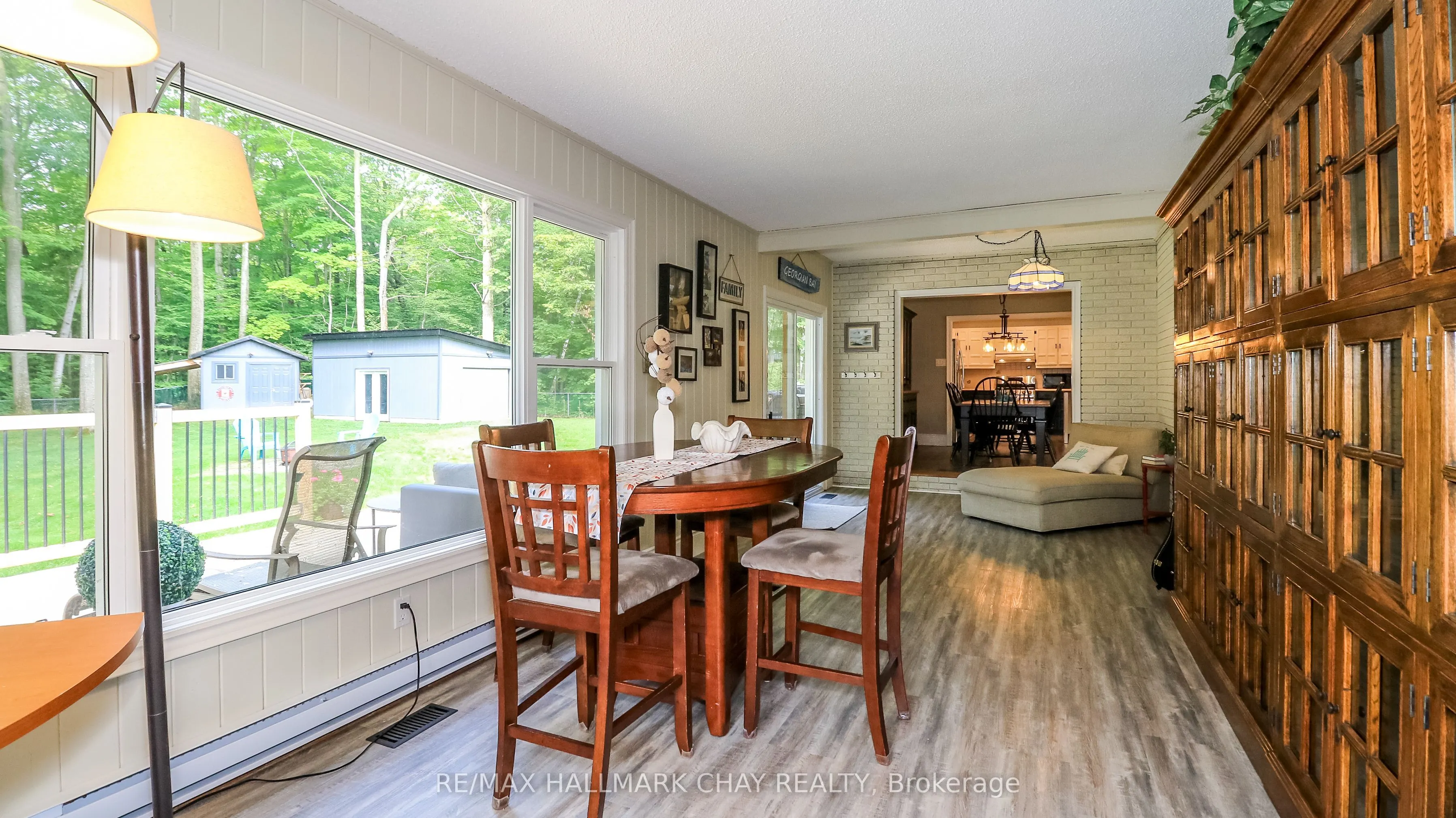 10 Enchantment Avenue